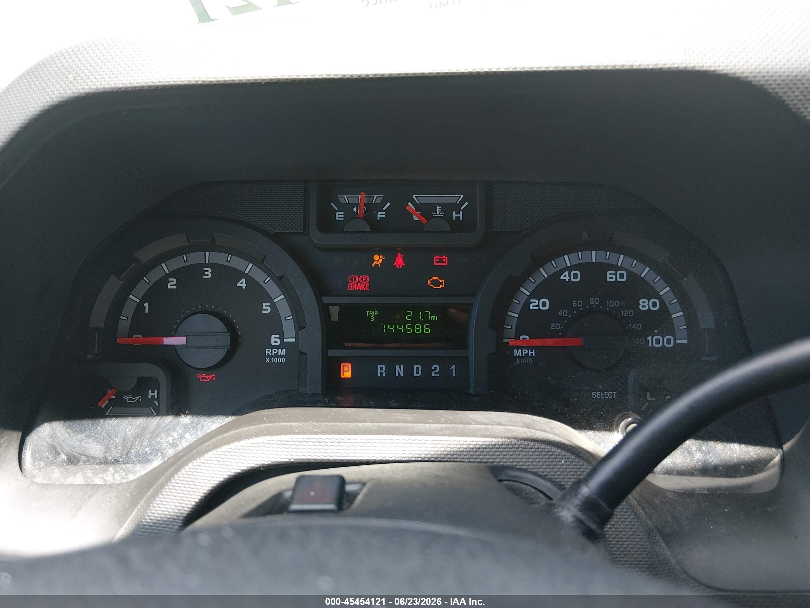 2012 Ford E-150   White vin: 1FTNE1EW7CDA76614