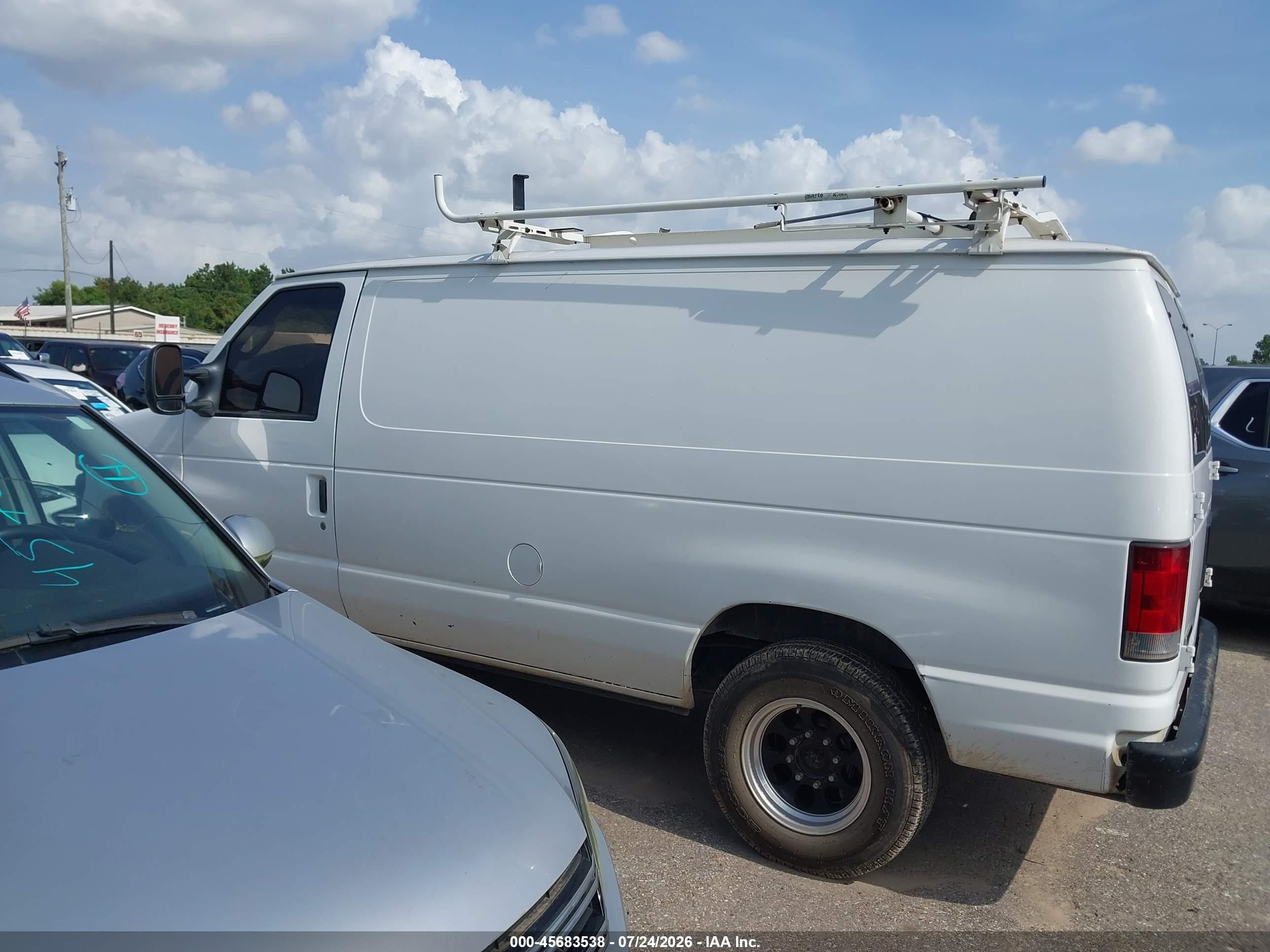 2013 Ford E-150 Commercial White vin: 1FTNE1EW7DDA34011