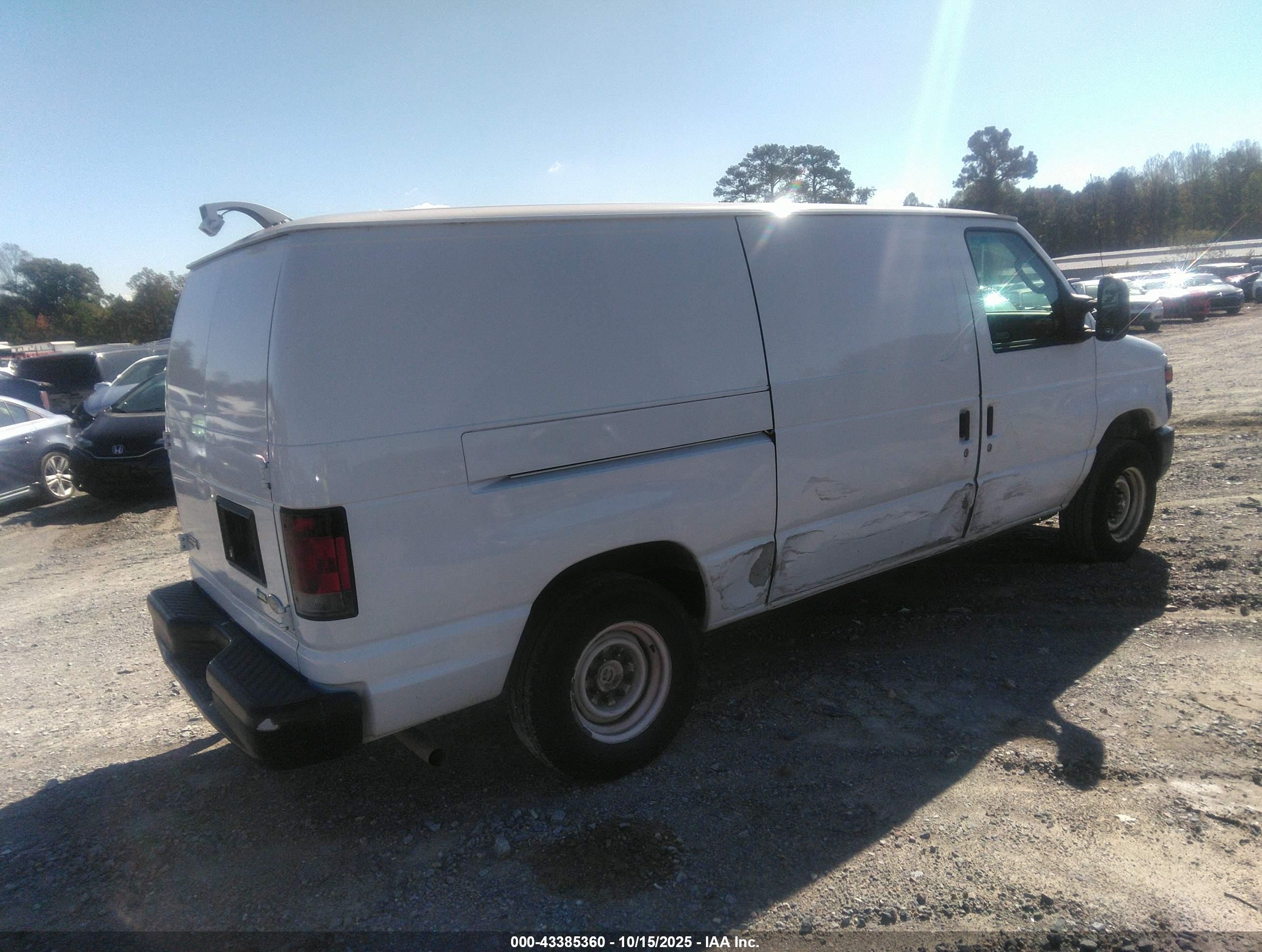 2010 Ford E-150 Commercial/recreational White vin: 1FTNE1EW8ADA66946