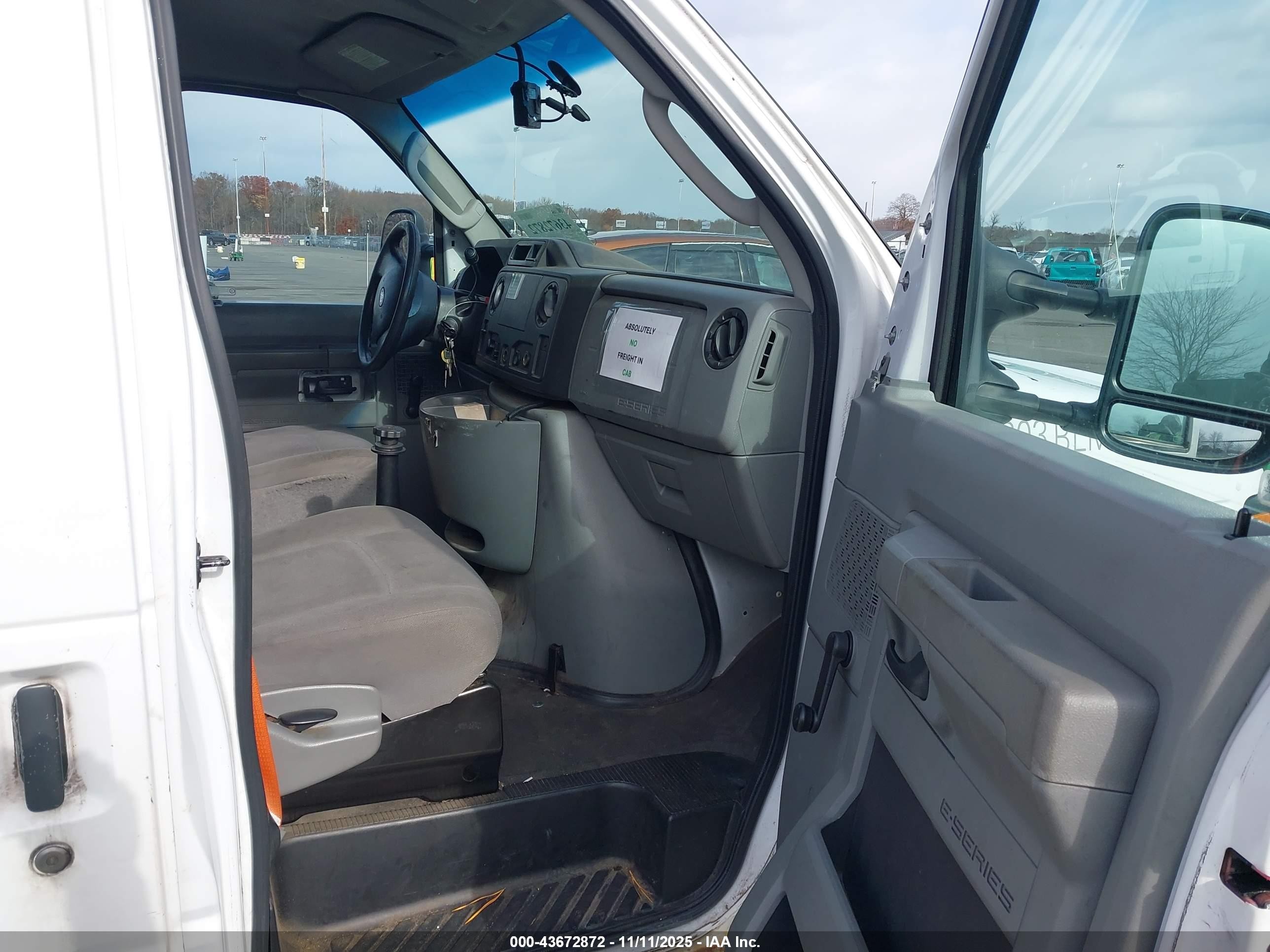2010 Ford E-150 Commercial/recreational White vin: 1FTNE1EW8ADA91796