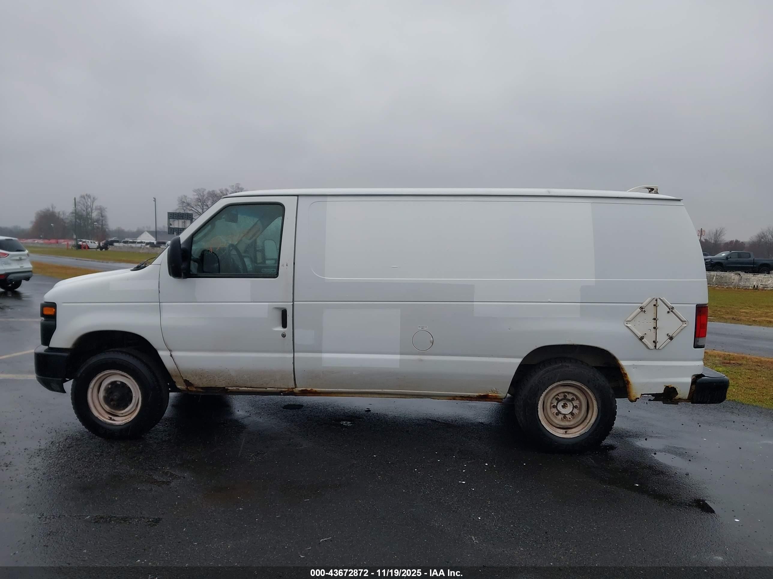 2010 Ford E-150 Commercial/recreational White vin: 1FTNE1EW8ADA91796