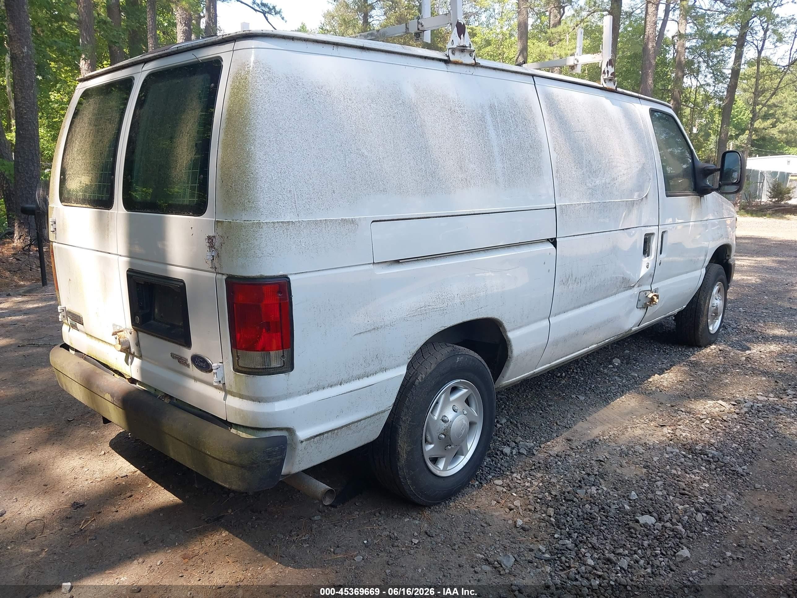 2011 Ford E-150 Commercial White vin: 1FTNE1EW8BDA95851
