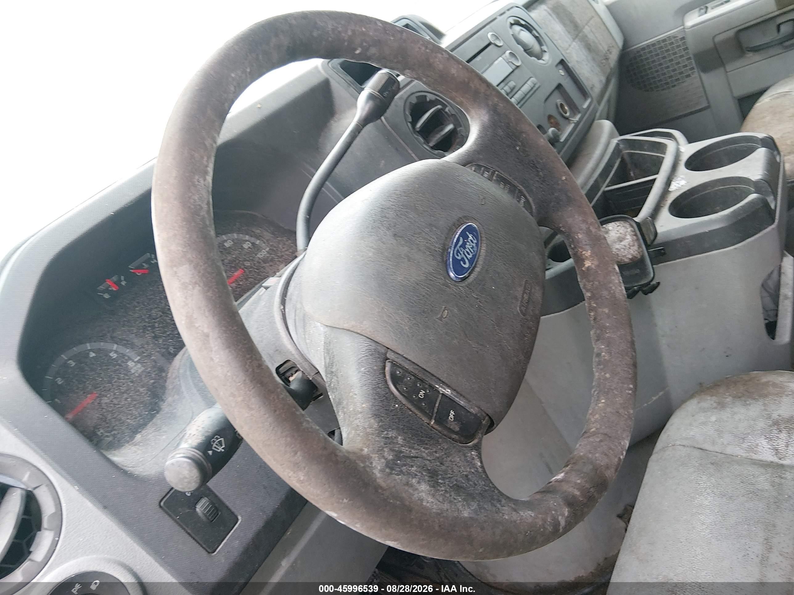 2010 Ford E-150 Commercial White vin: 1FTNE1EW9ADA44051