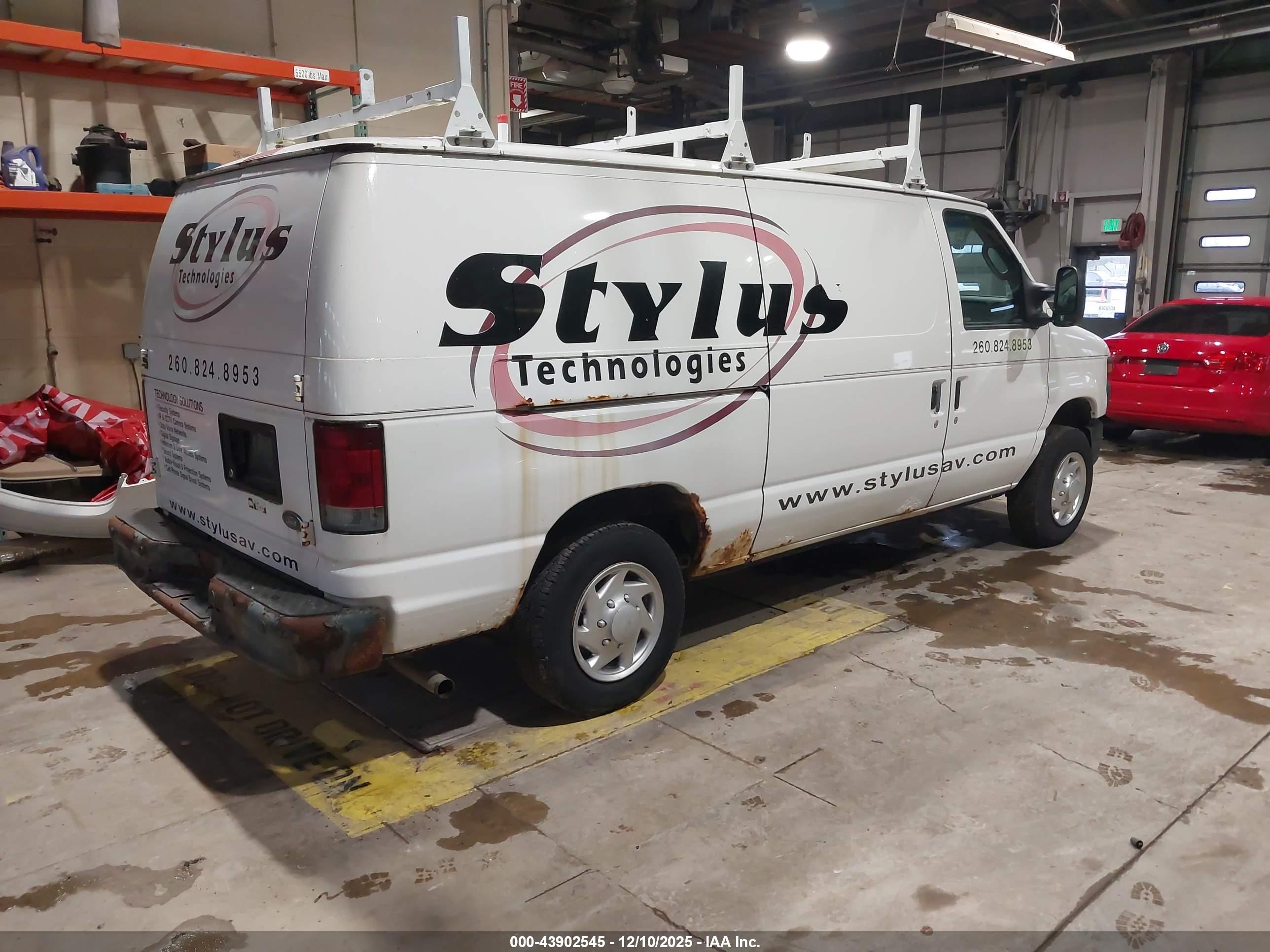 2010 Ford E-150 Commercial/recreational White vin: 1FTNE1EW9ADA66535