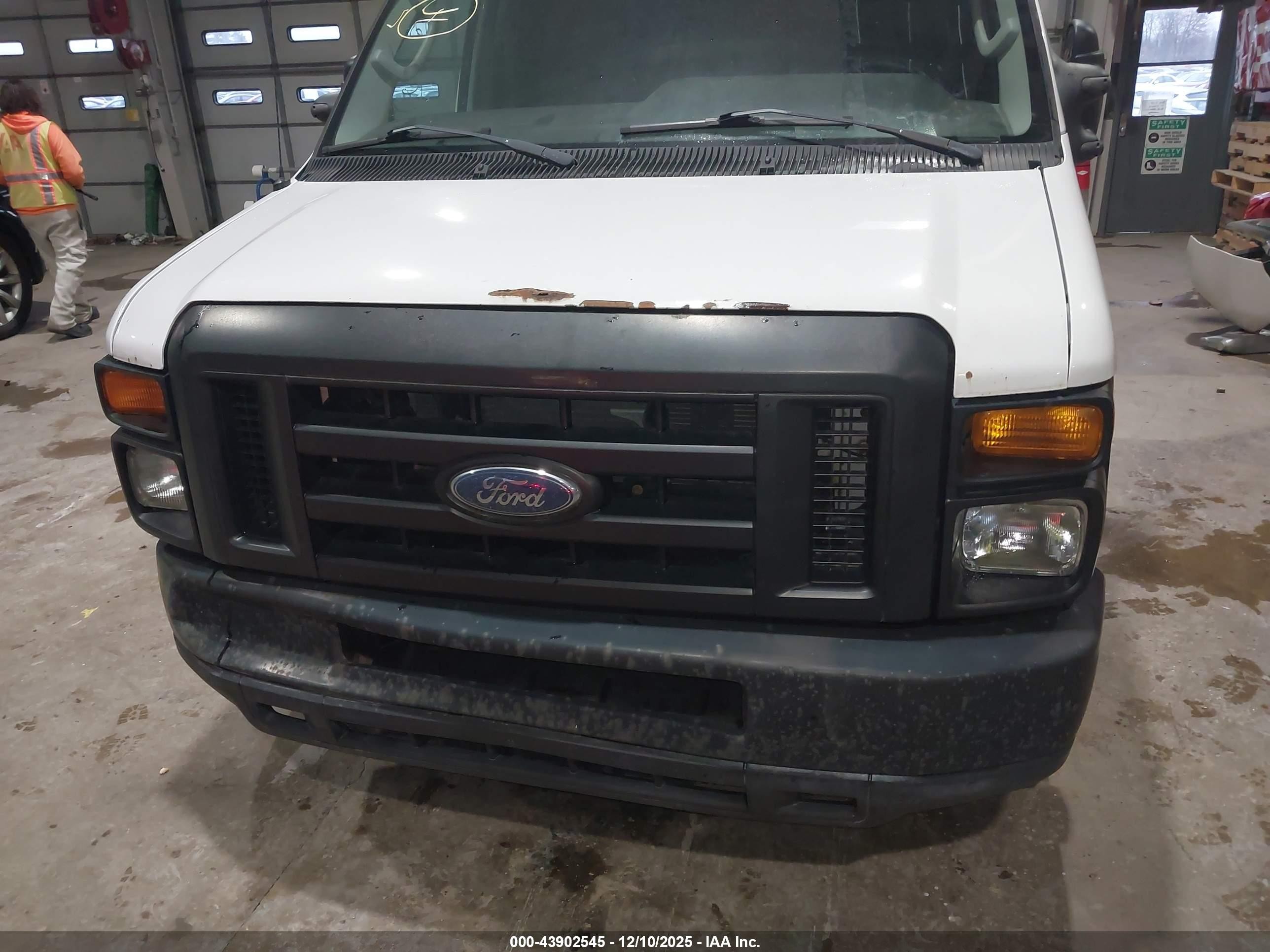 2010 Ford E-150 Commercial/recreational White vin: 1FTNE1EW9ADA66535