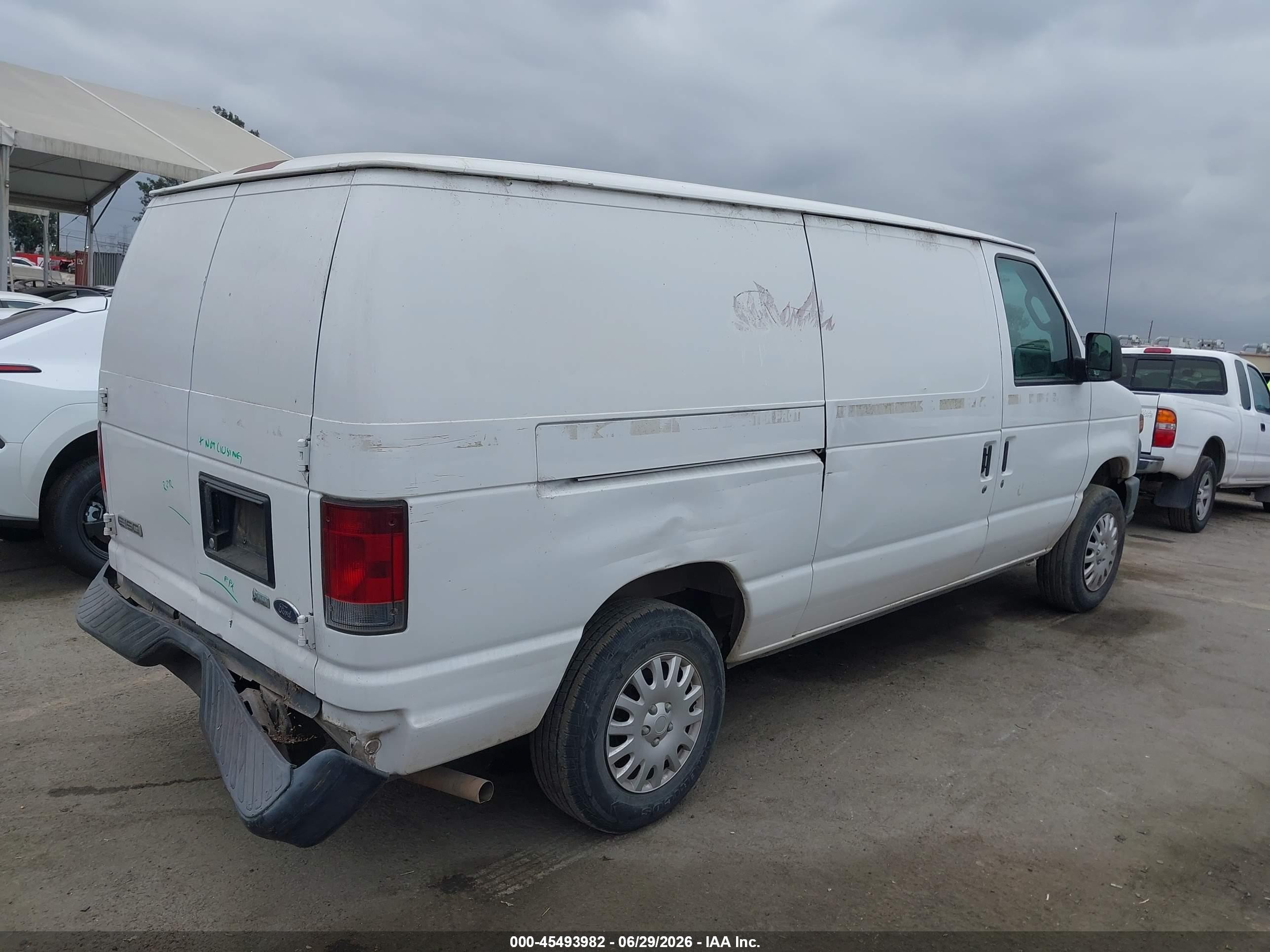 2010 Ford E-150 Commercial/recreational White vin: 1FTNE1EW9ADA95873