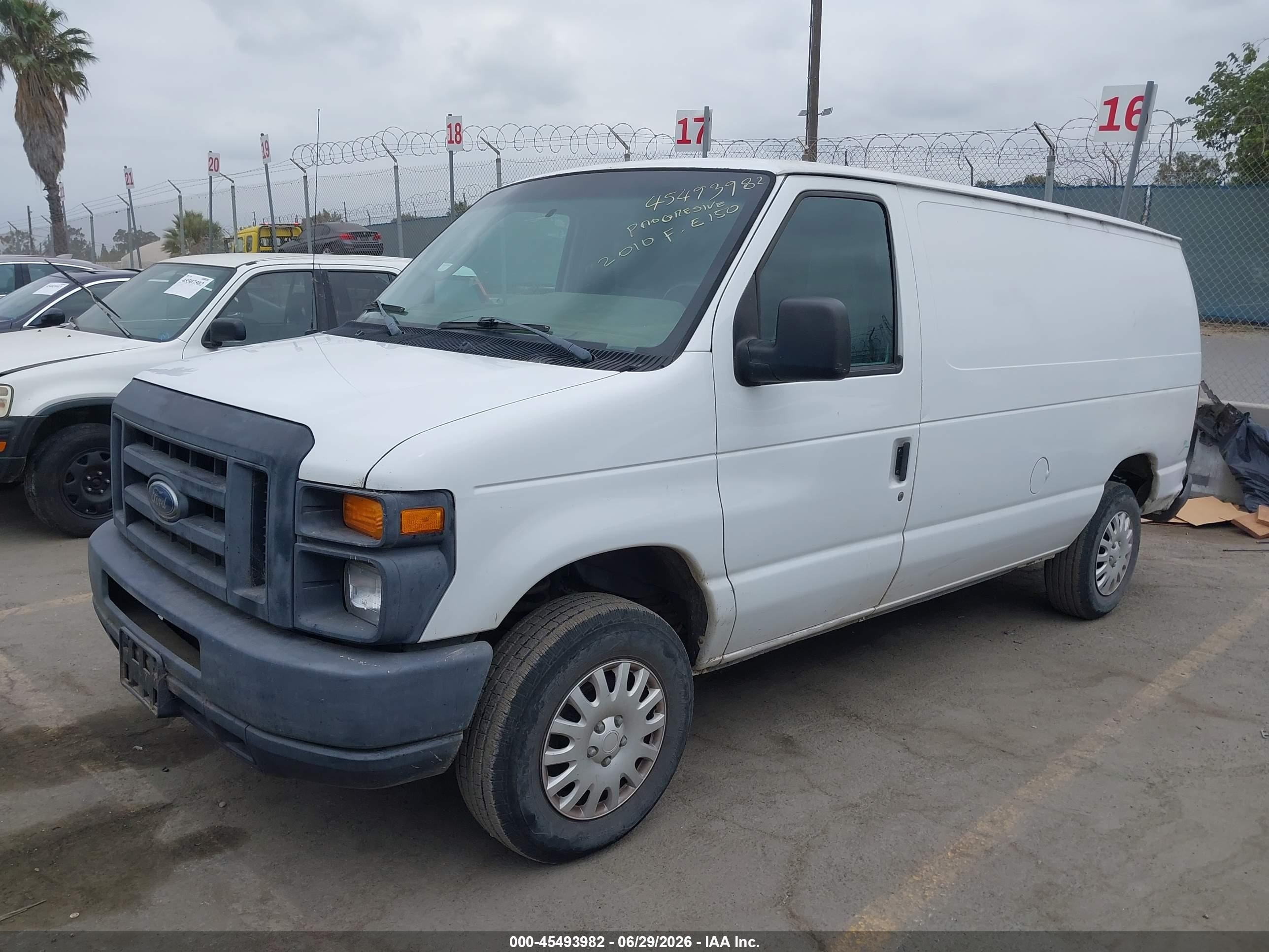 2010 Ford E-150 Commercial/recreational White vin: 1FTNE1EW9ADA95873