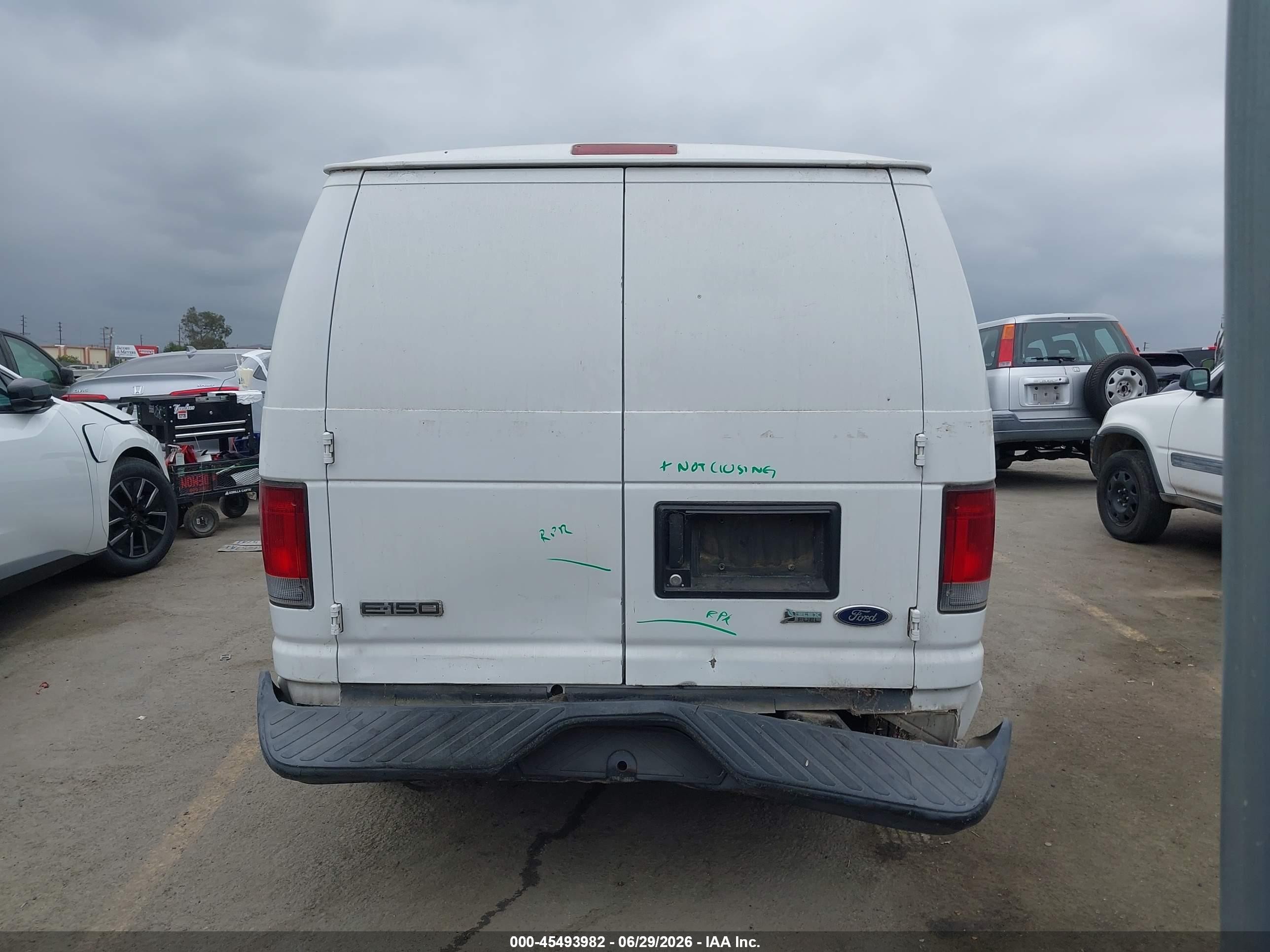 2010 Ford E-150 Commercial/recreational White vin: 1FTNE1EW9ADA95873