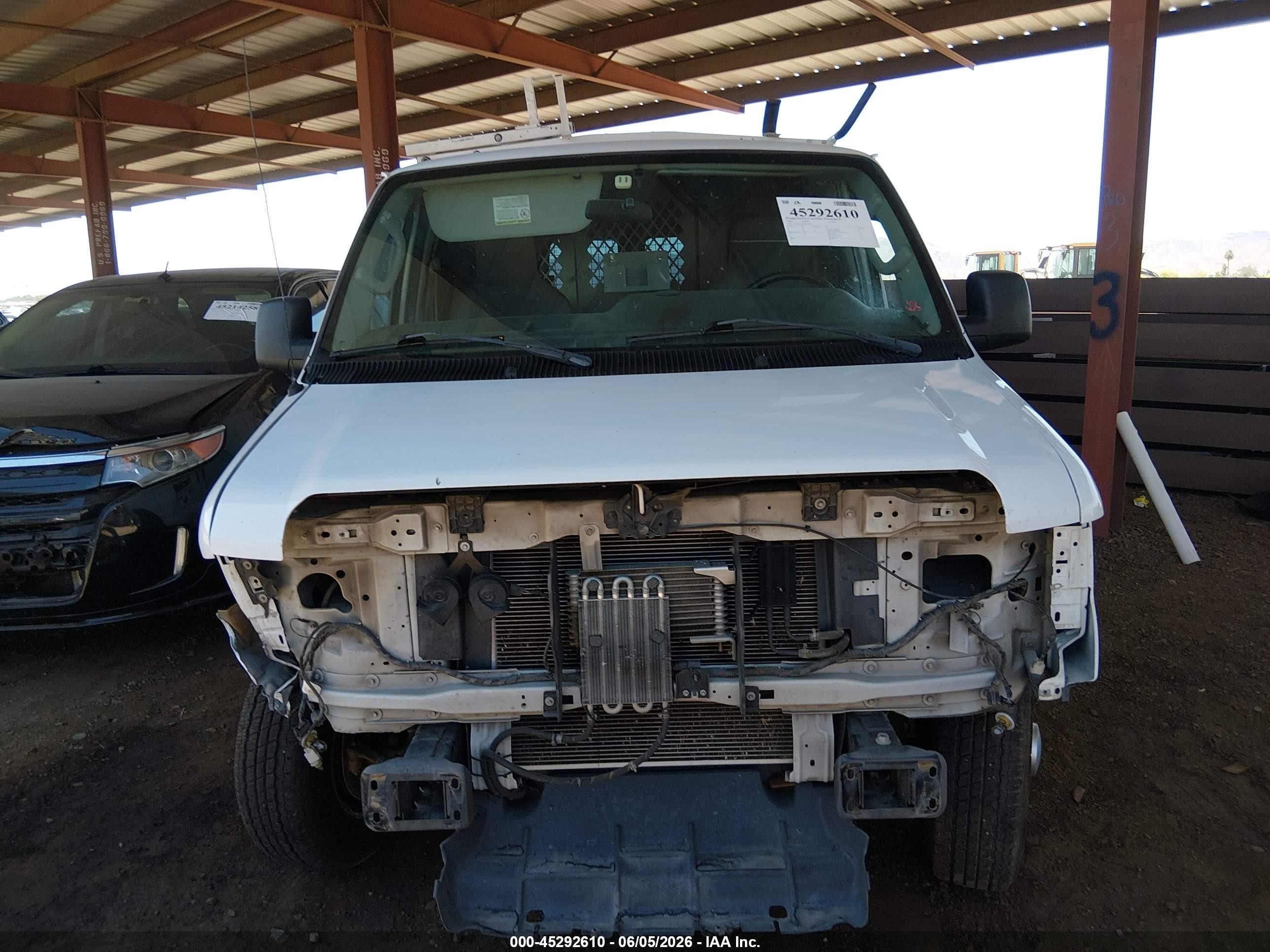 2010 Ford E-150 Commercial/recreational White vin: 1FTNE1EW9ADA98322