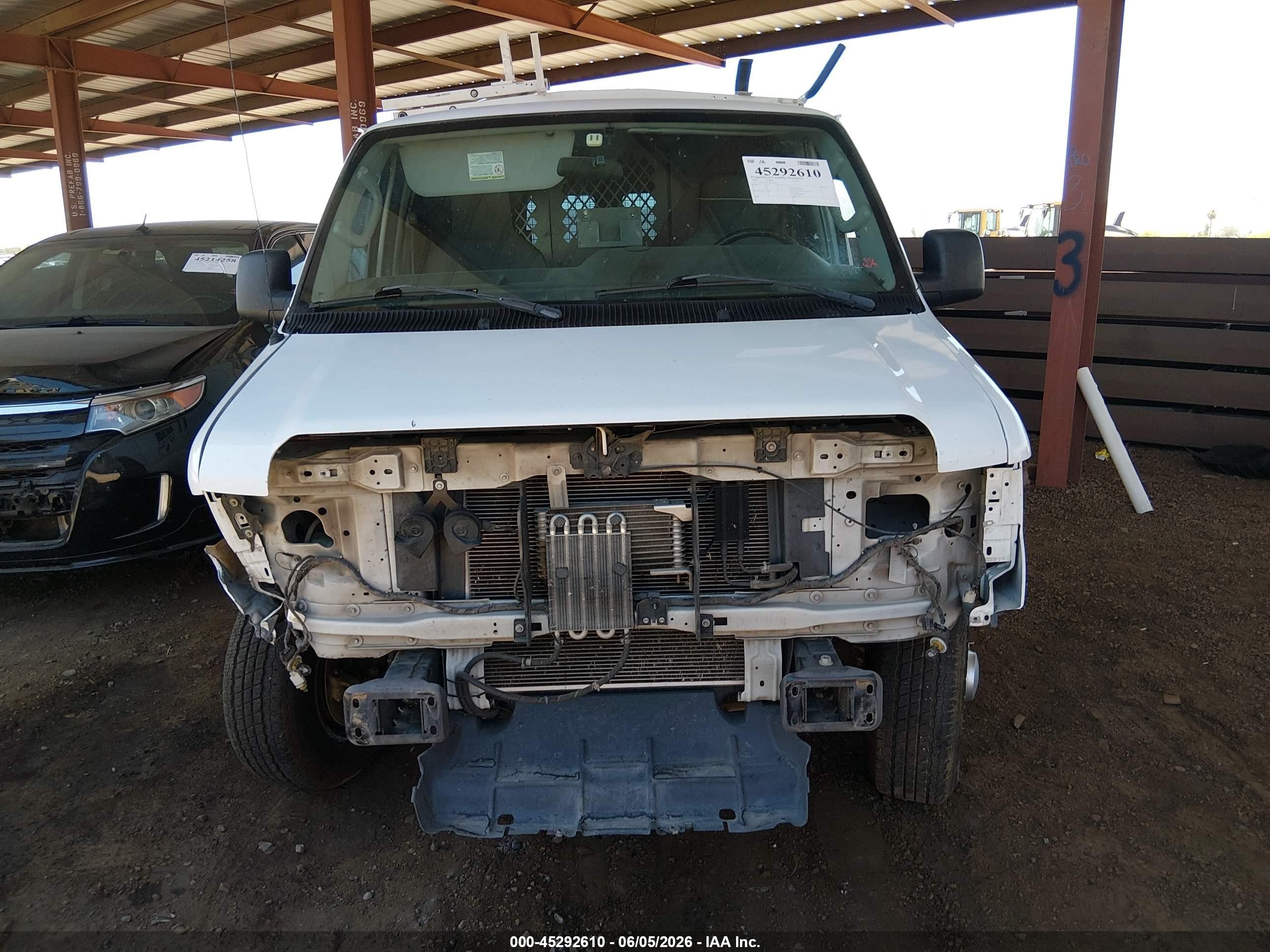 2010 Ford E-150 Commercial/recreational White vin: 1FTNE1EW9ADA98322