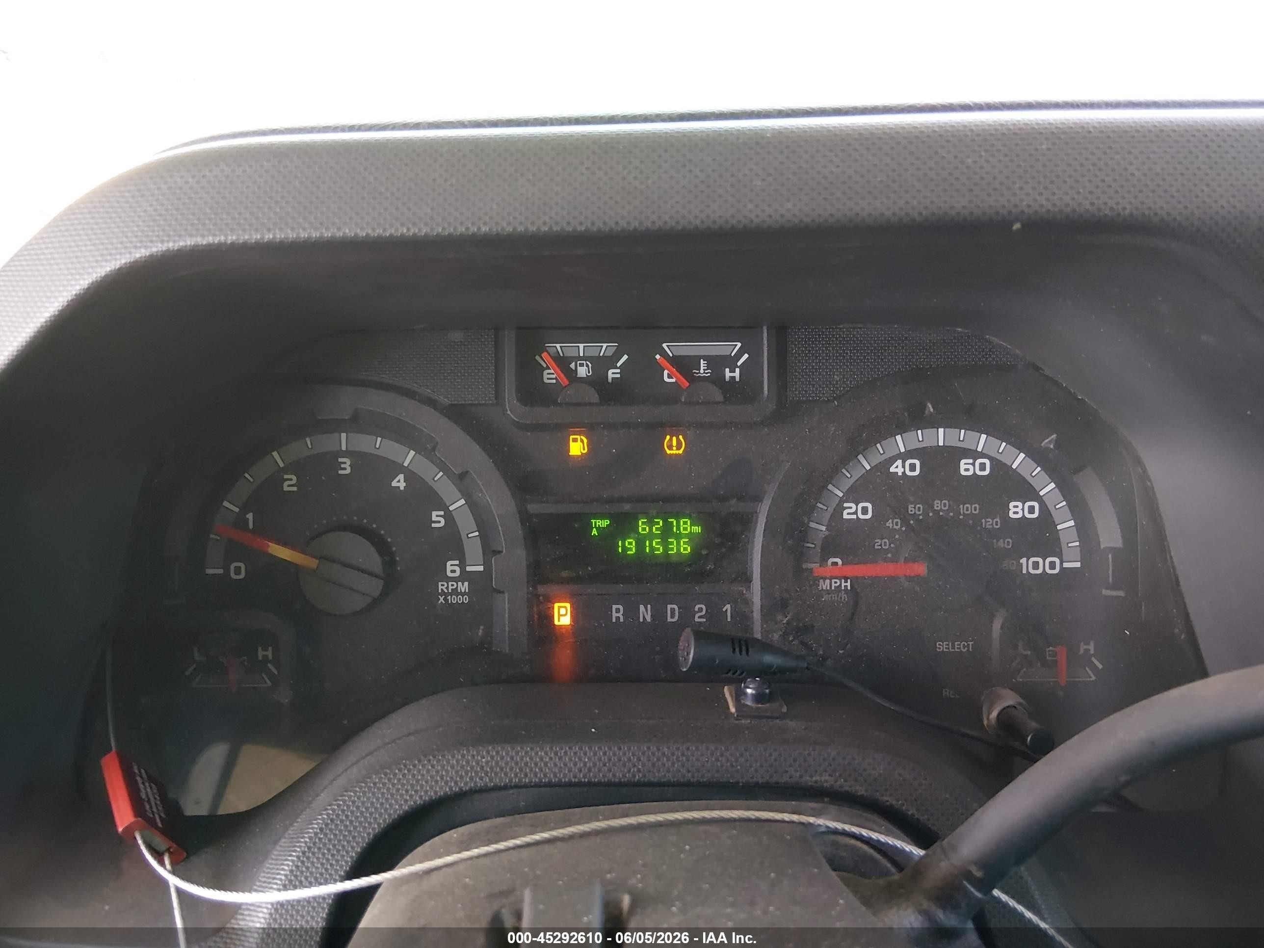2010 Ford E-150 Commercial/recreational White vin: 1FTNE1EW9ADA98322