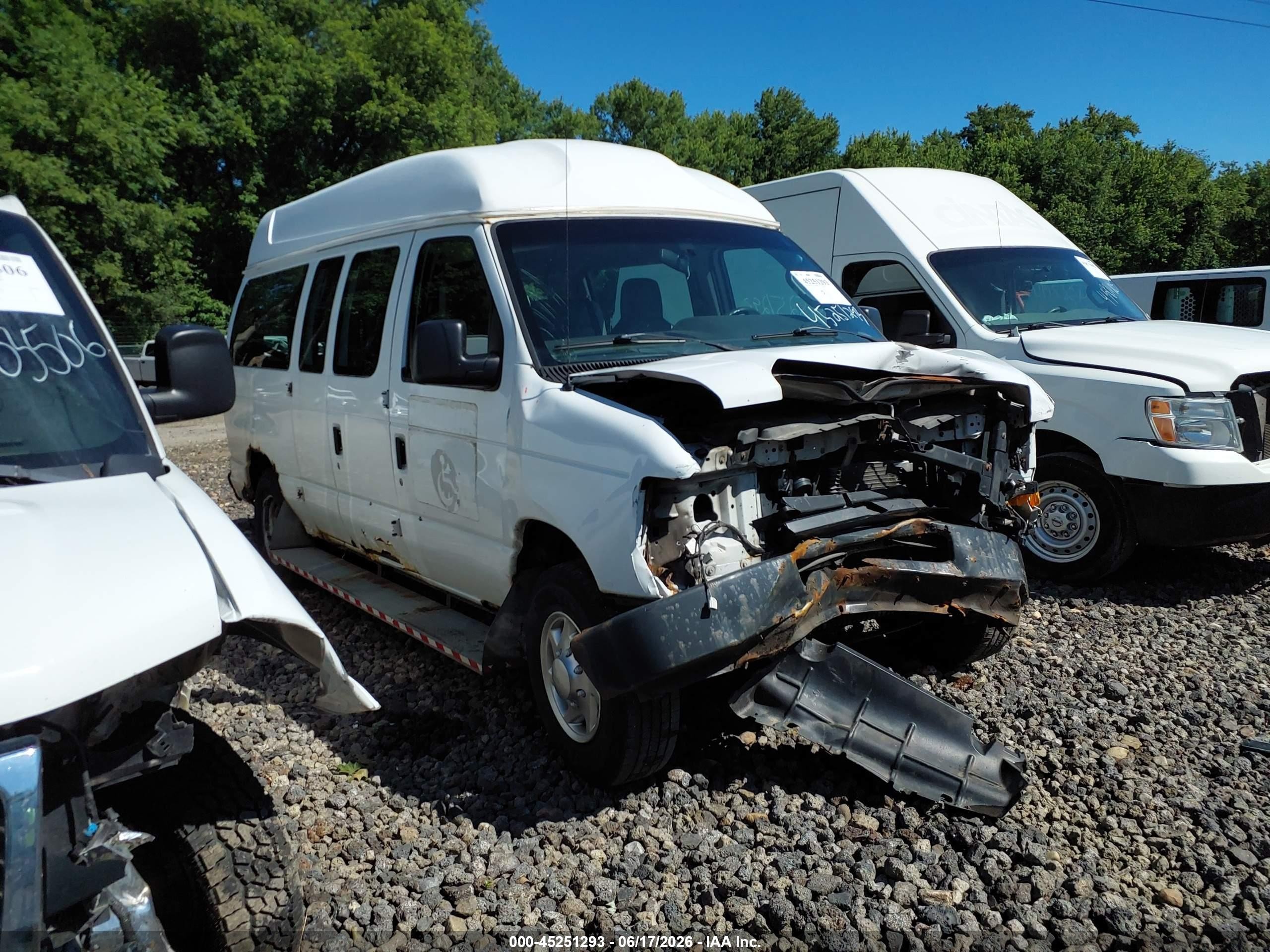 2011 Ford E-150 Commercial White vin: 1FTNE1EW9BDA72059