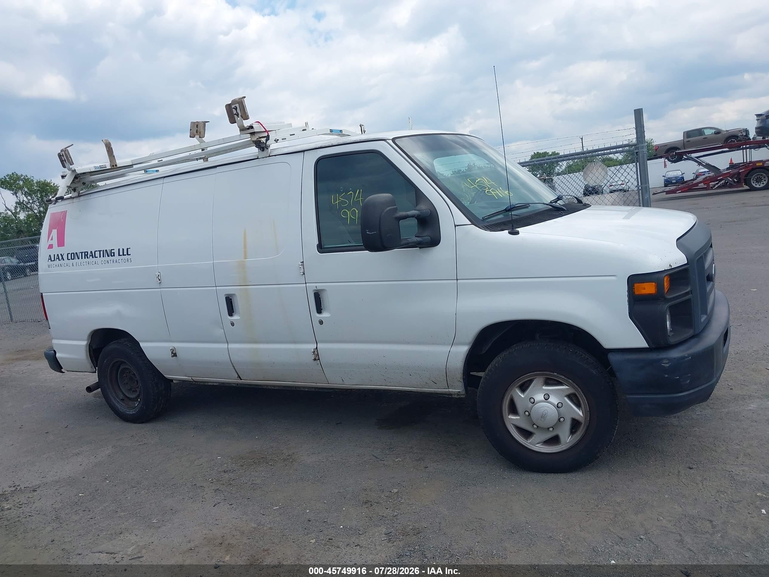2013 Ford E-150 Commercial White vin: 1FTNE1EW9DDA10101