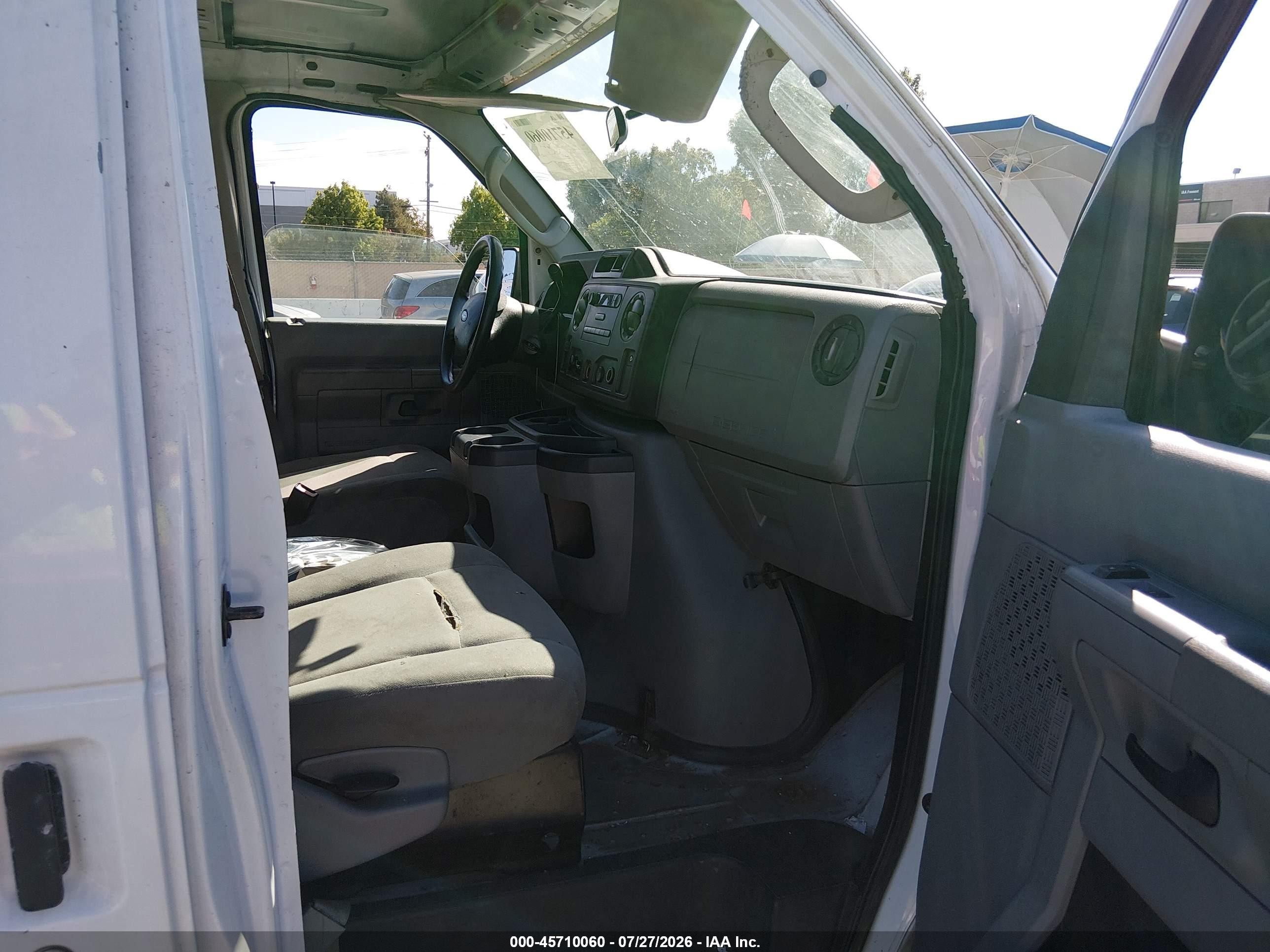 2013 Ford E-150 Commercial White vin: 1FTNE1EW9DDA98812
