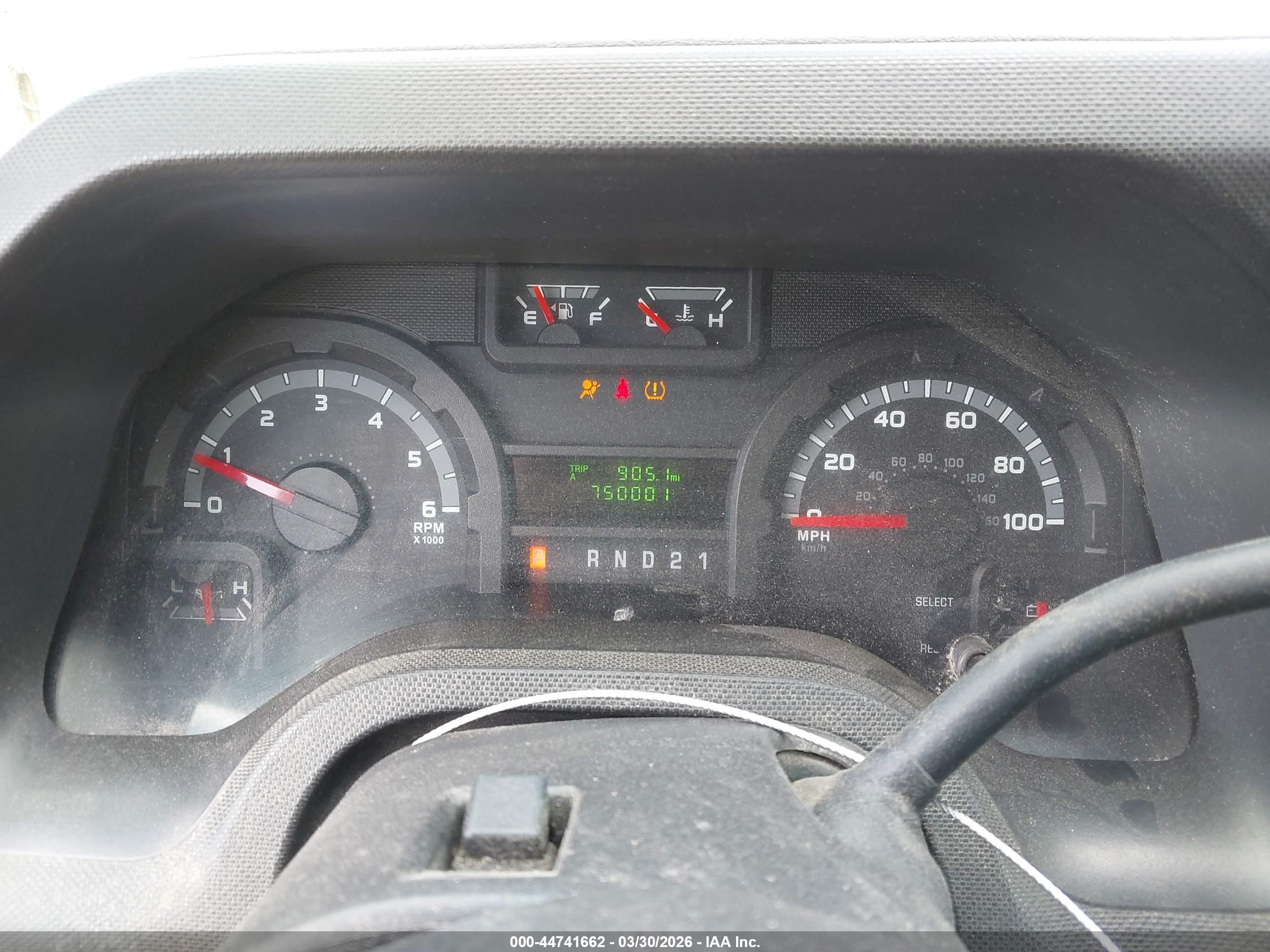 2010 Ford E-150 Commercial/recreational White vin: 1FTNE1EWXADA94778