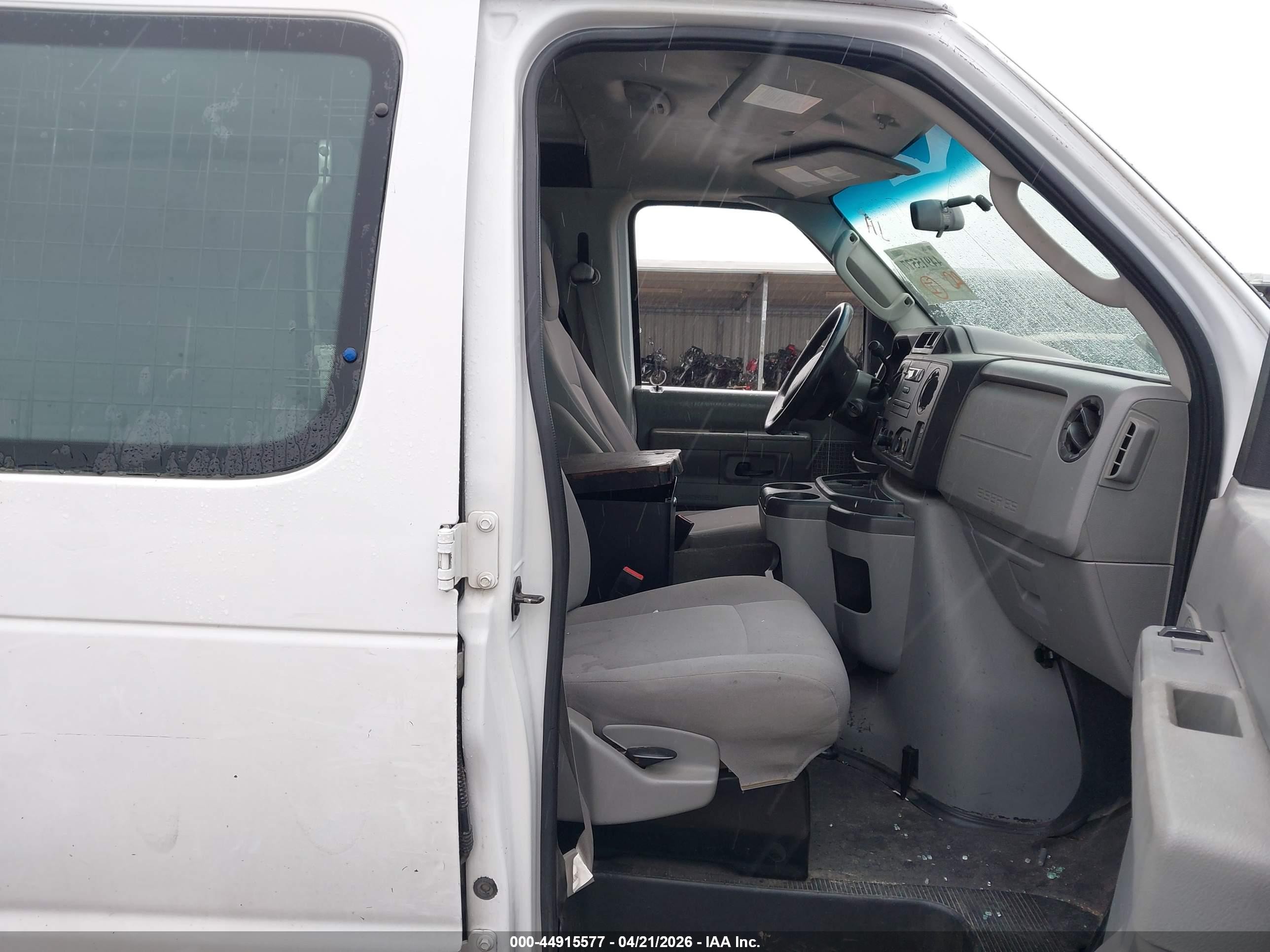 2013 Ford E-150 Commercial White vin: 1FTNE1EWXDDA16408