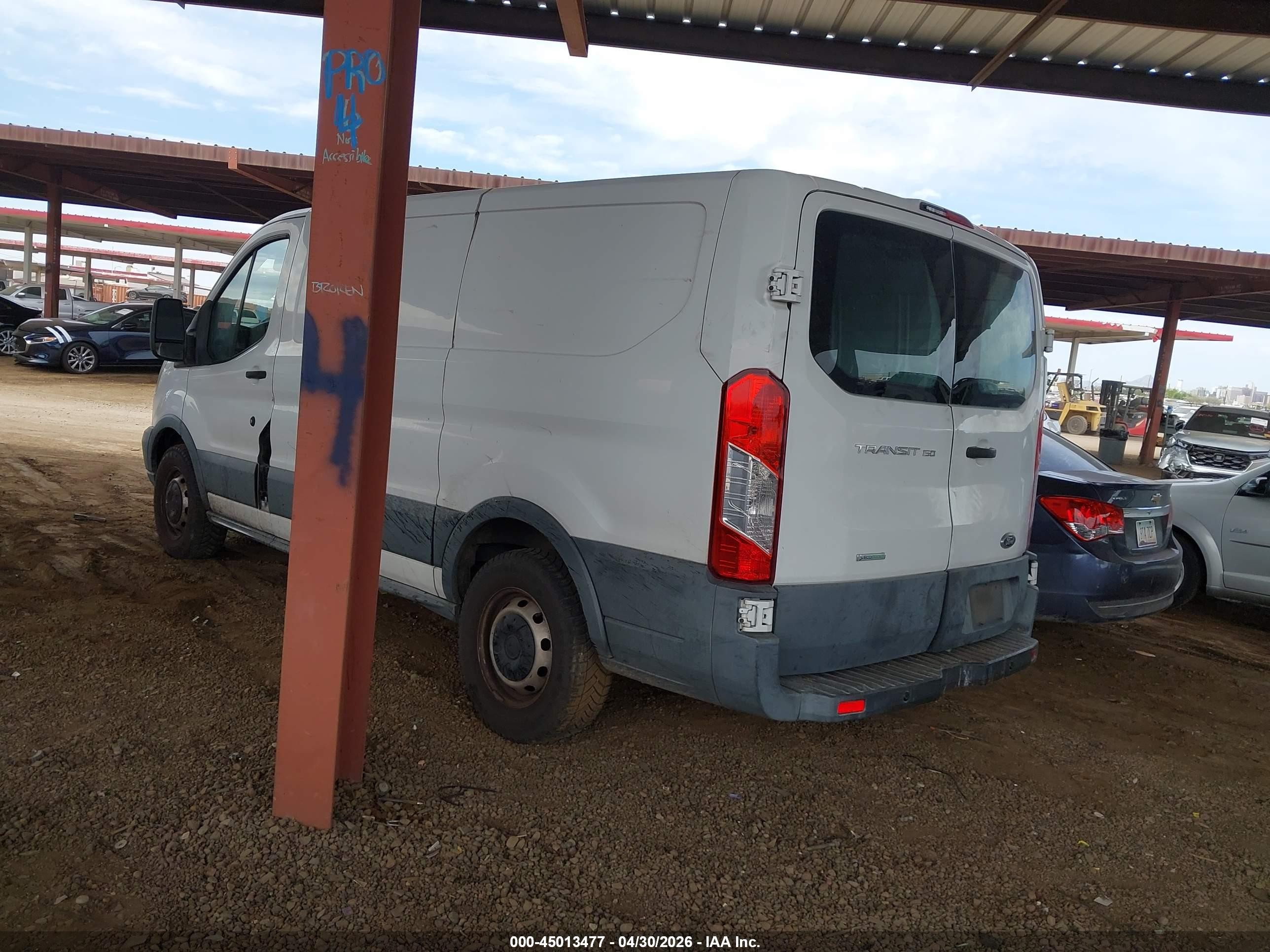 2015 Ford Transit-150   Белый vin: 1FTNE1YG8FKA32495