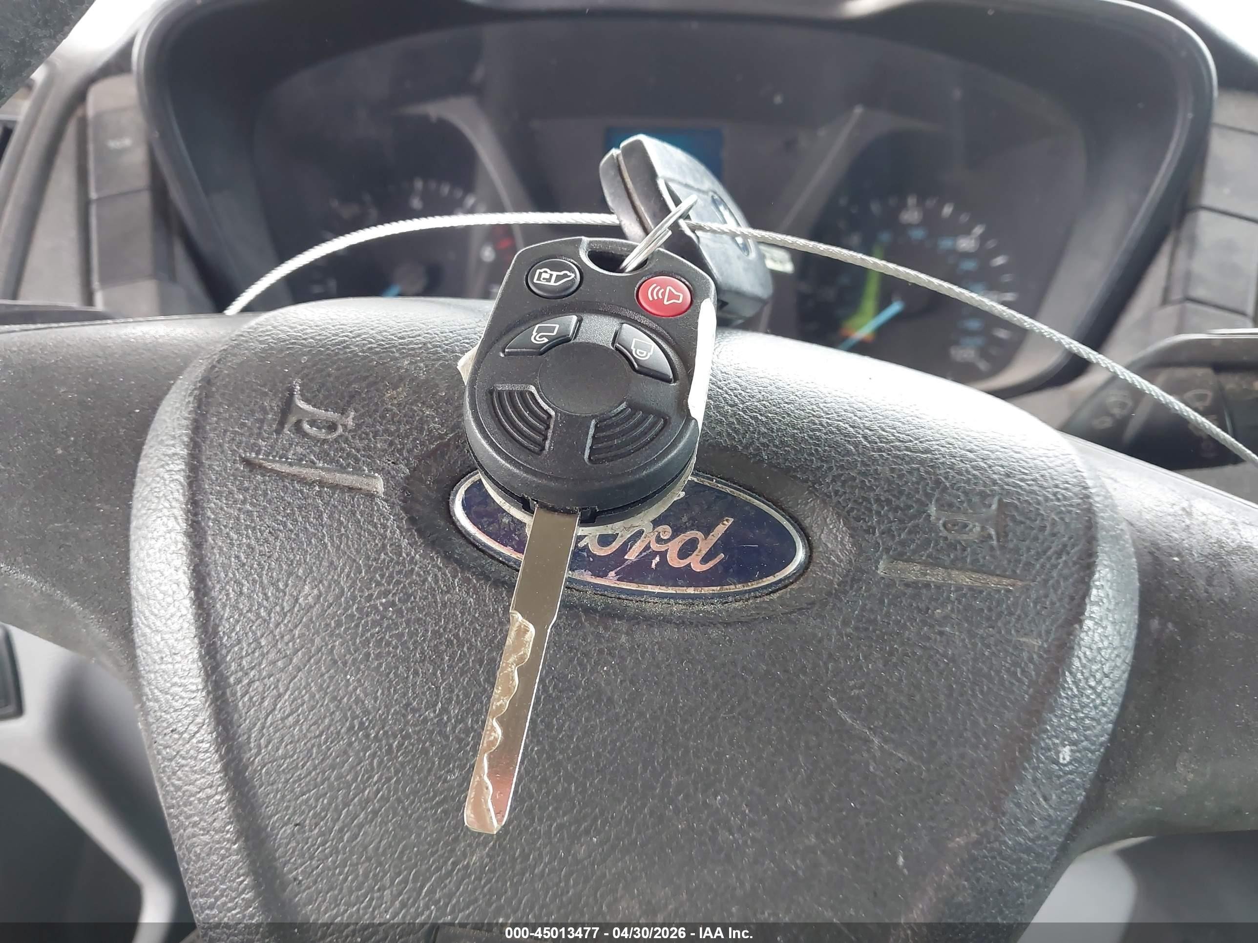 2015 Ford Transit-150   Белый vin: 1FTNE1YG8FKA32495