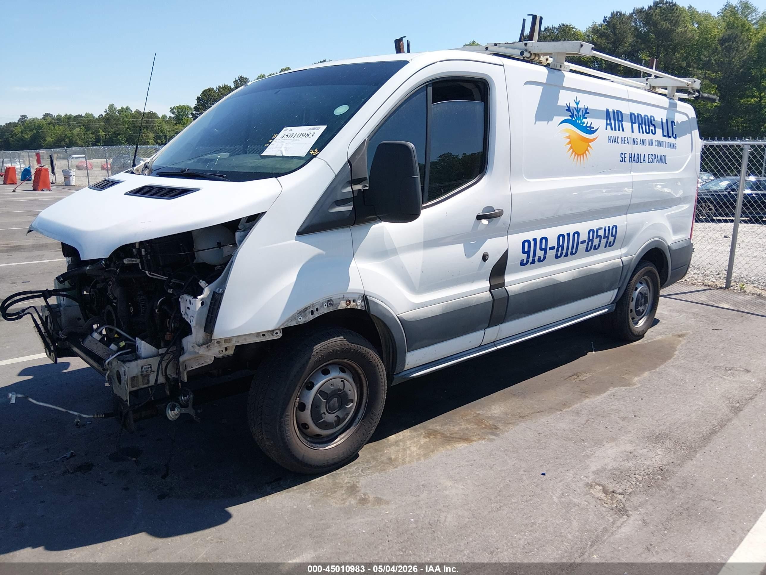 2015 Ford Transit-150   White vin: 1FTNE1YM1FKA97419
