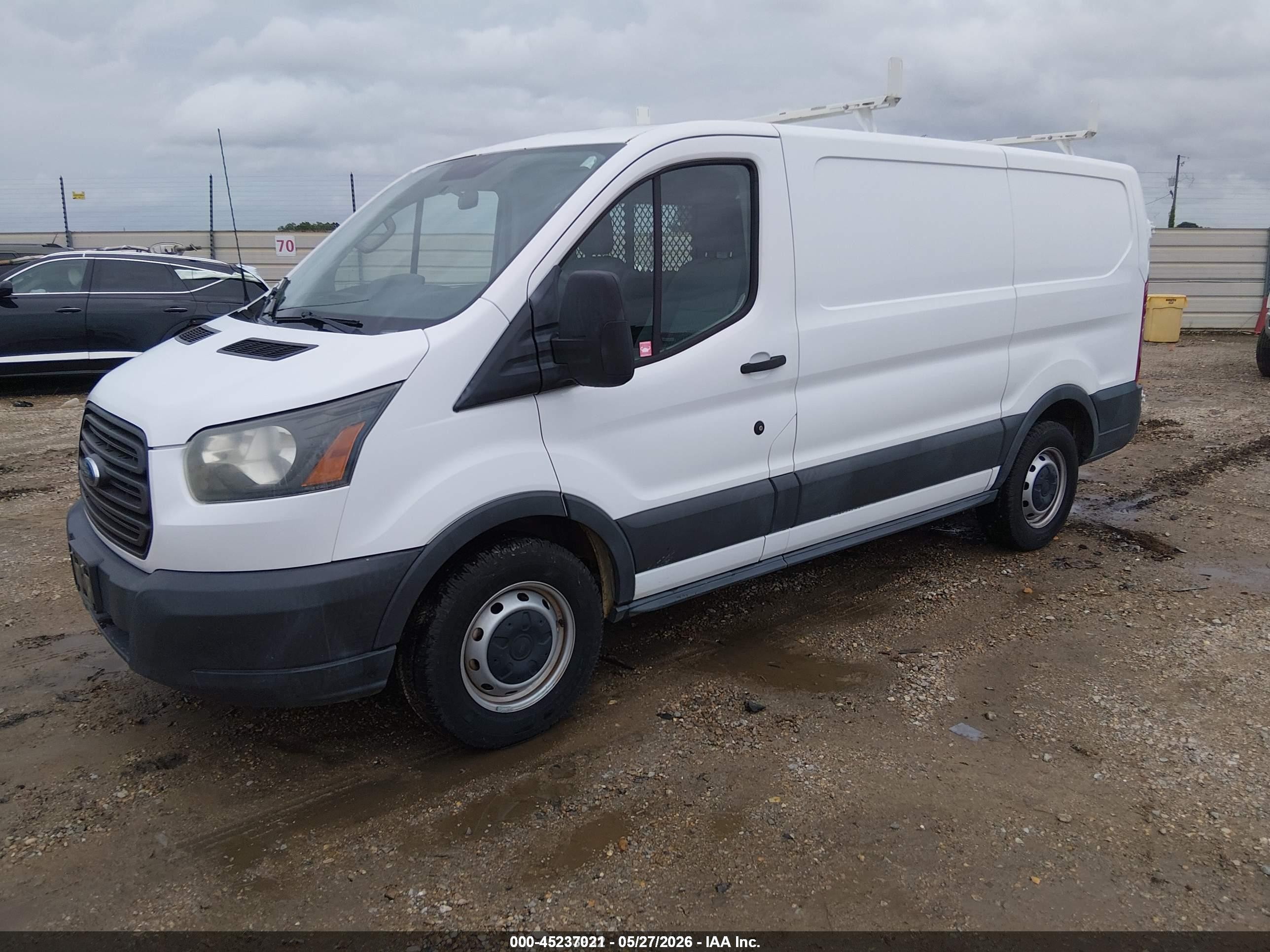 2015 Ford Transit-150   White vin: 1FTNE1YM5FKB30132