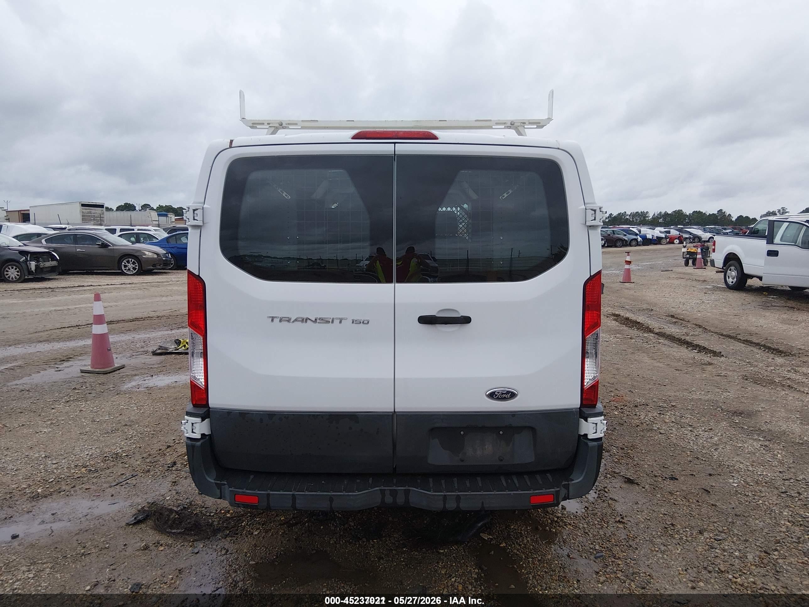 2015 Ford Transit-150   White vin: 1FTNE1YM5FKB30132