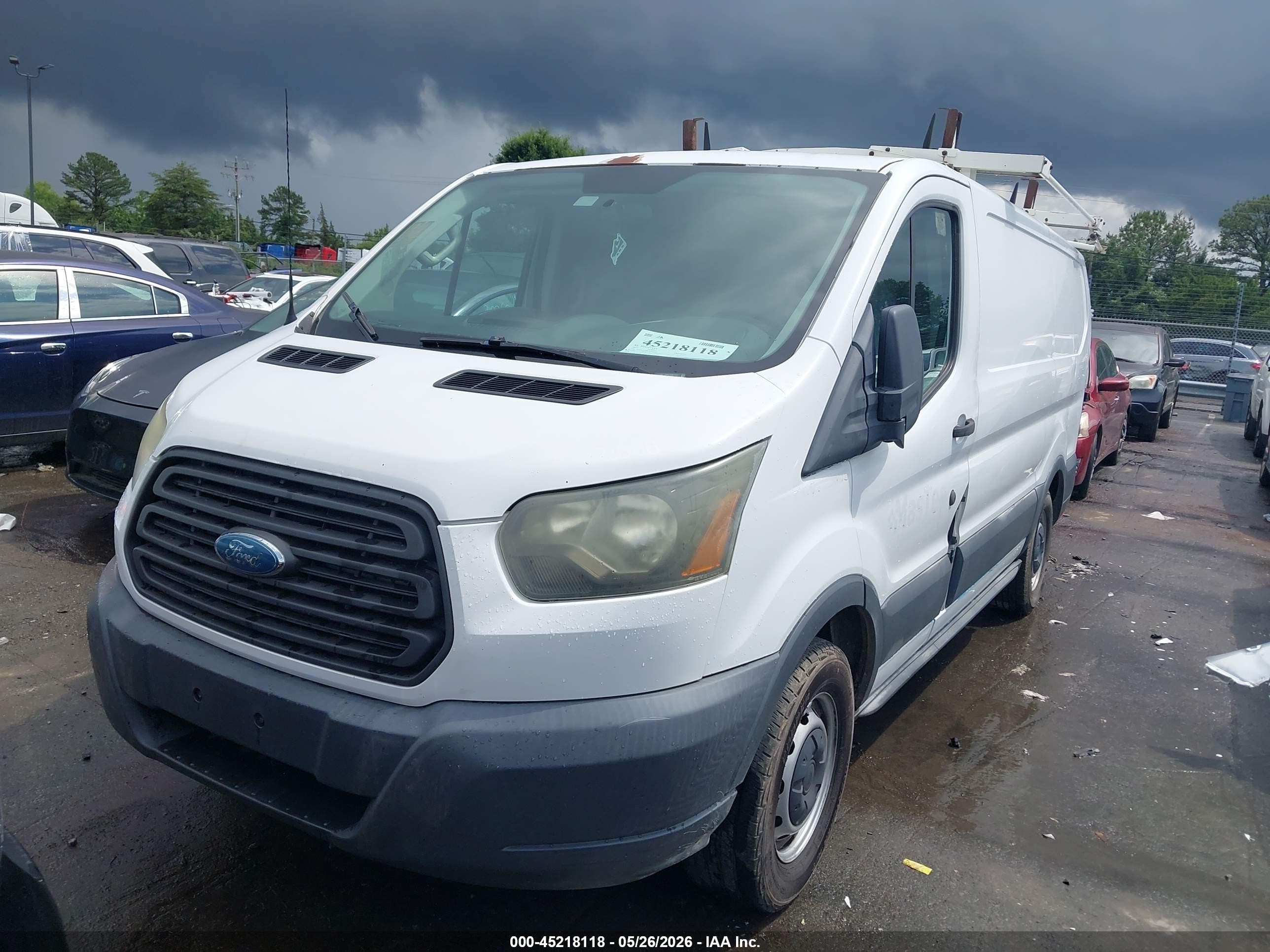 2015 Ford Transit-150   White vin: 1FTNE1YM8FKB01031