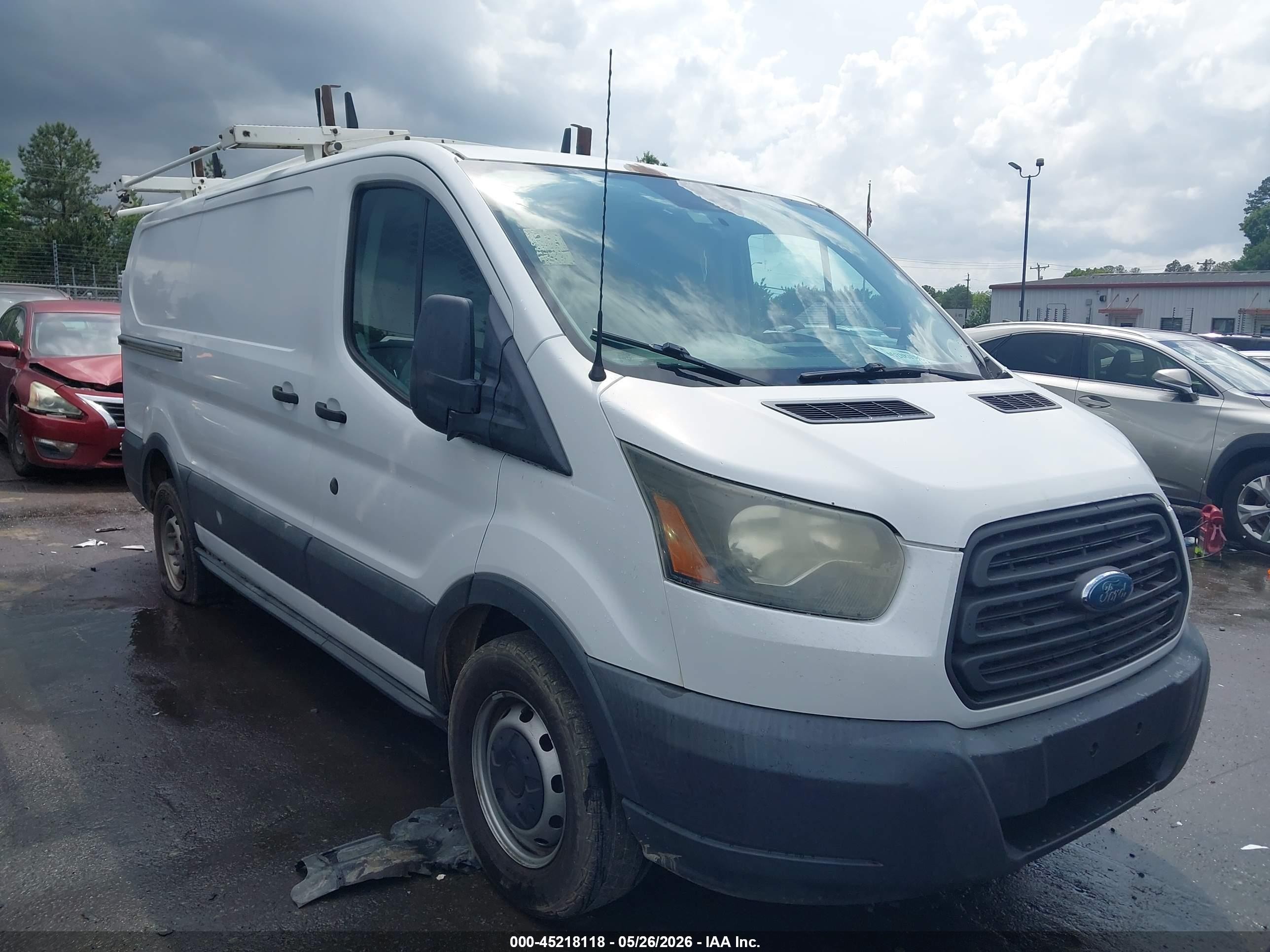 2015 Ford Transit-150   White vin: 1FTNE1YM8FKB01031