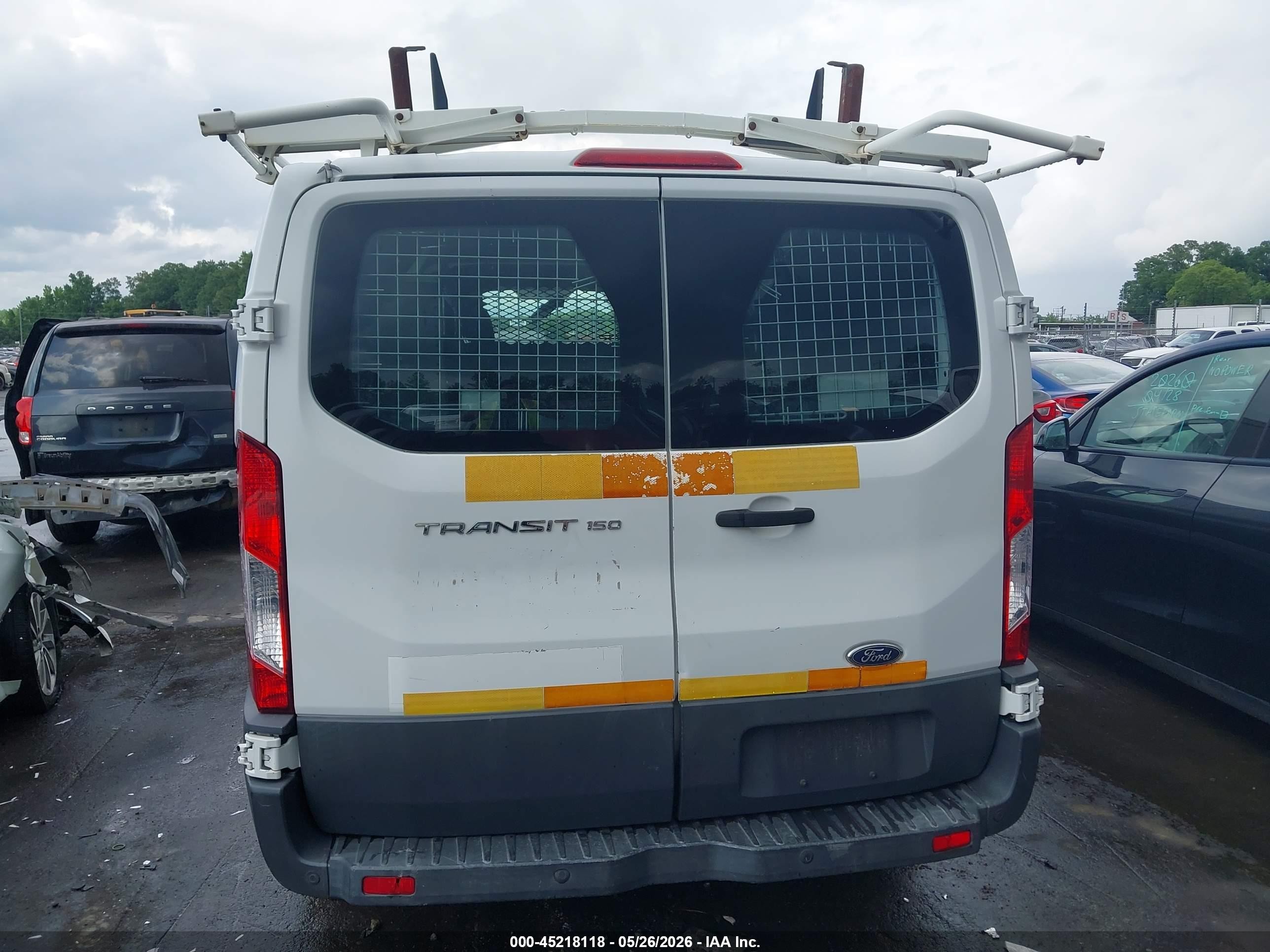 2015 Ford Transit-150   White vin: 1FTNE1YM8FKB01031