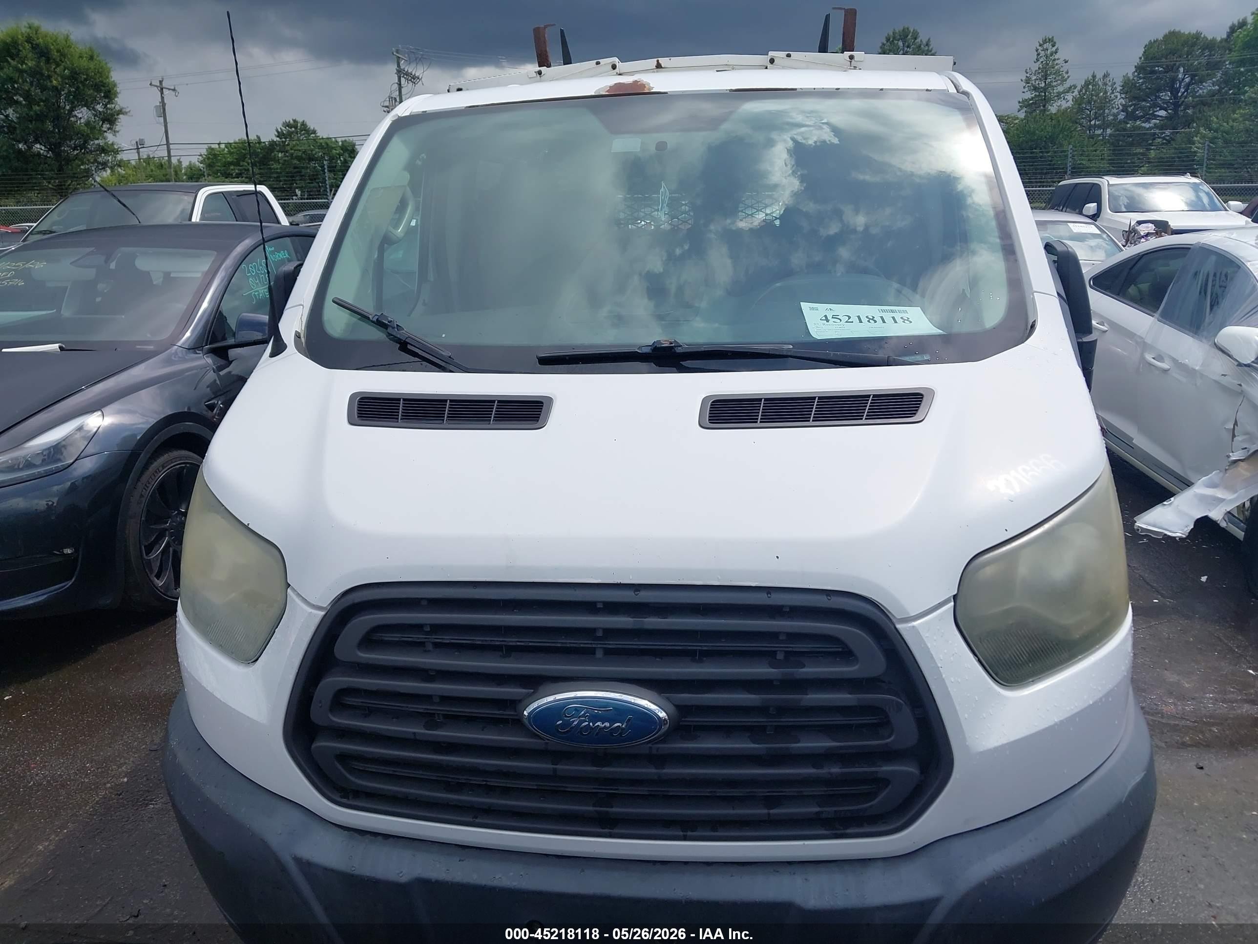 2015 Ford Transit-150   White vin: 1FTNE1YM8FKB01031