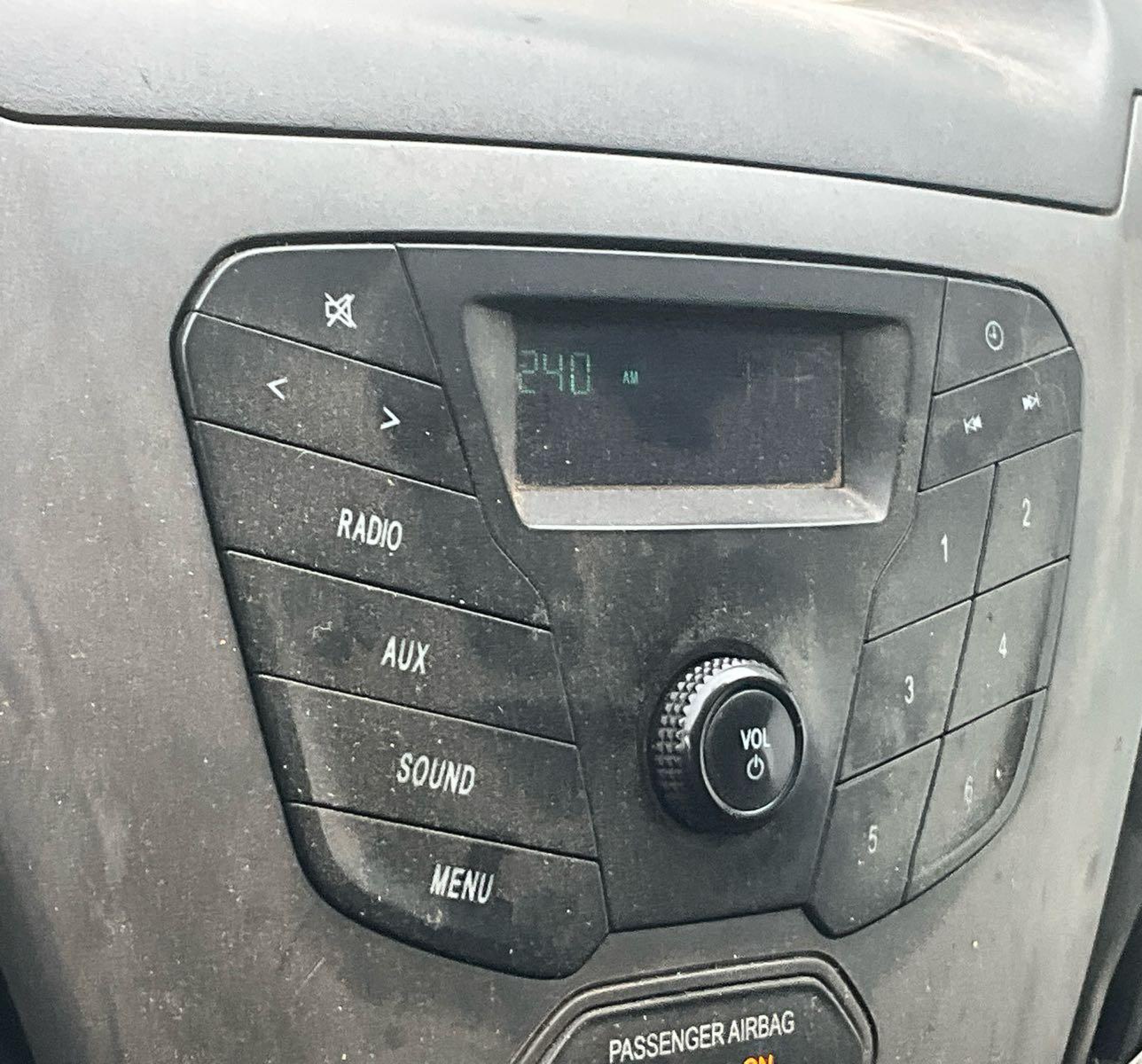 2015 Ford Transit-150 vin: 1FTNE1YM9FKA87561