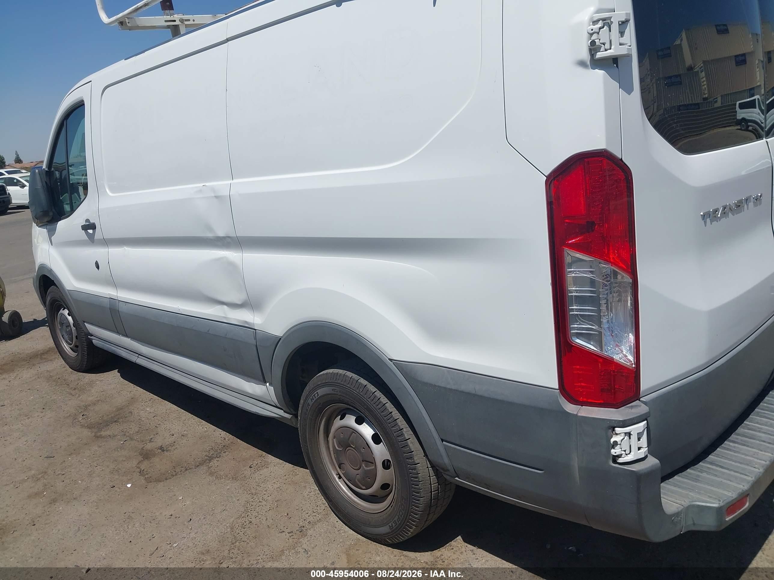2015 Ford Transit-150   White vin: 1FTNE1YMXFKA32519
