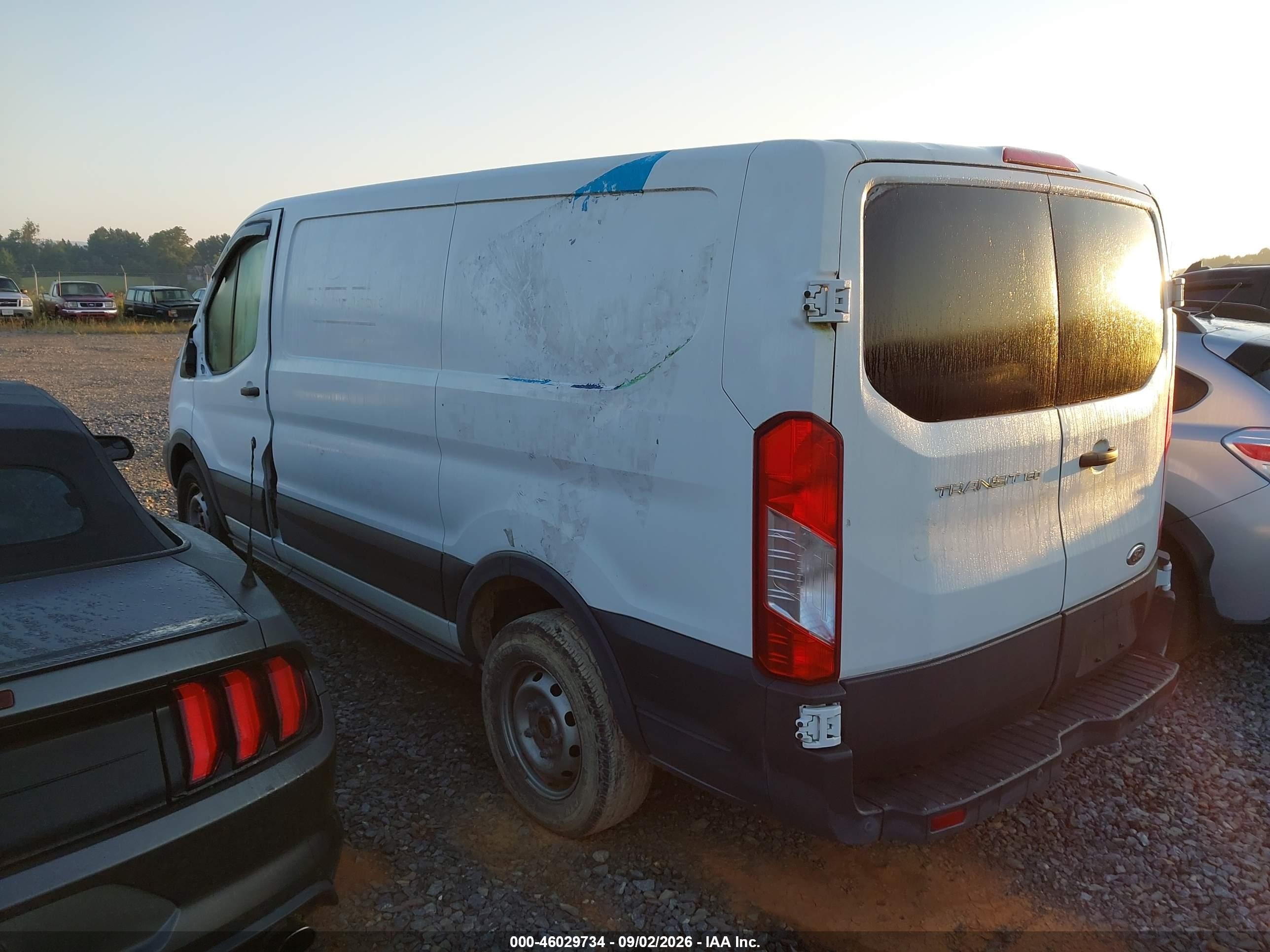 2015 Ford Transit-150   White vin: 1FTNE1YMXFKA84815