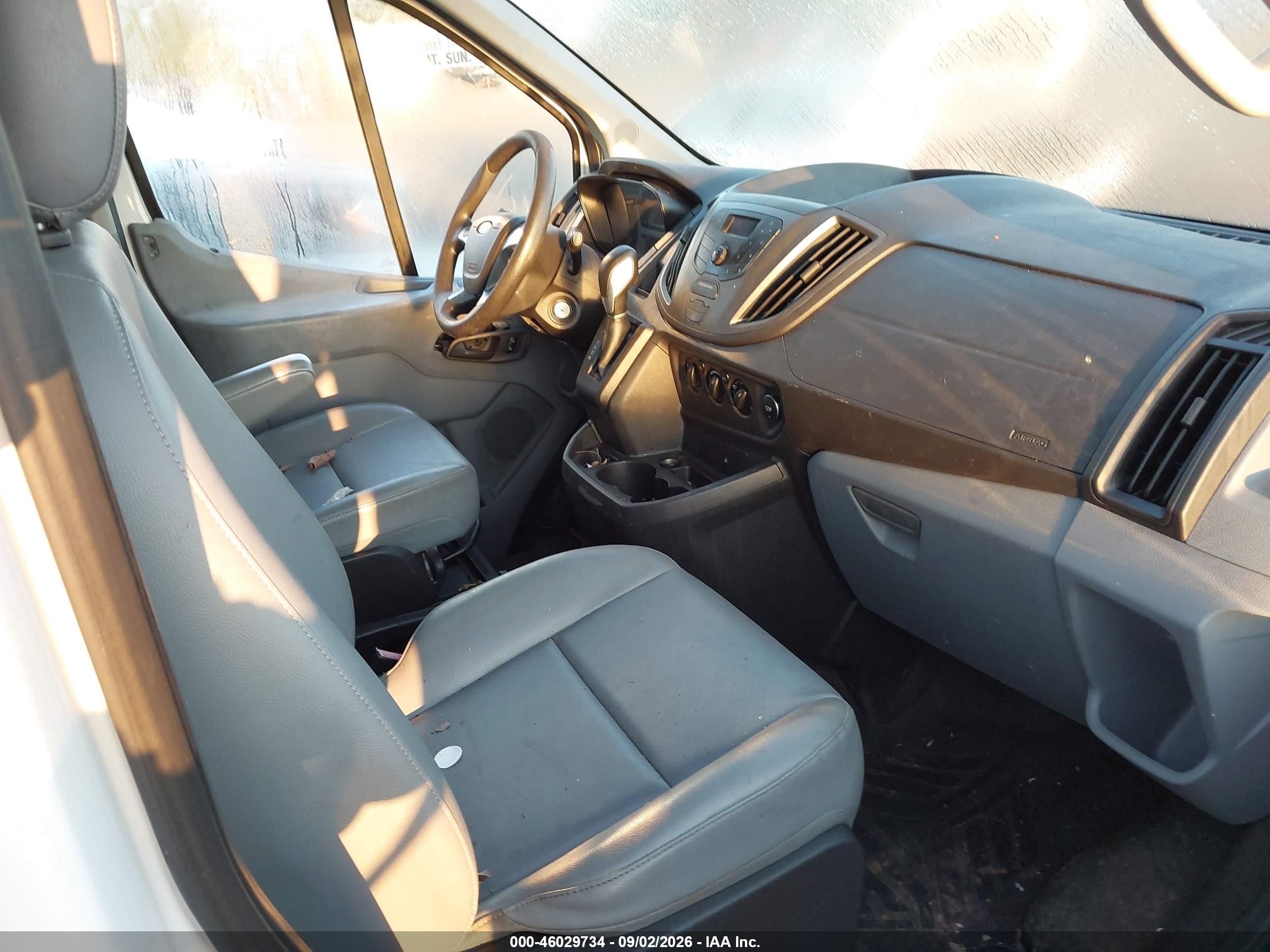 2015 Ford Transit-150   White vin: 1FTNE1YMXFKA84815