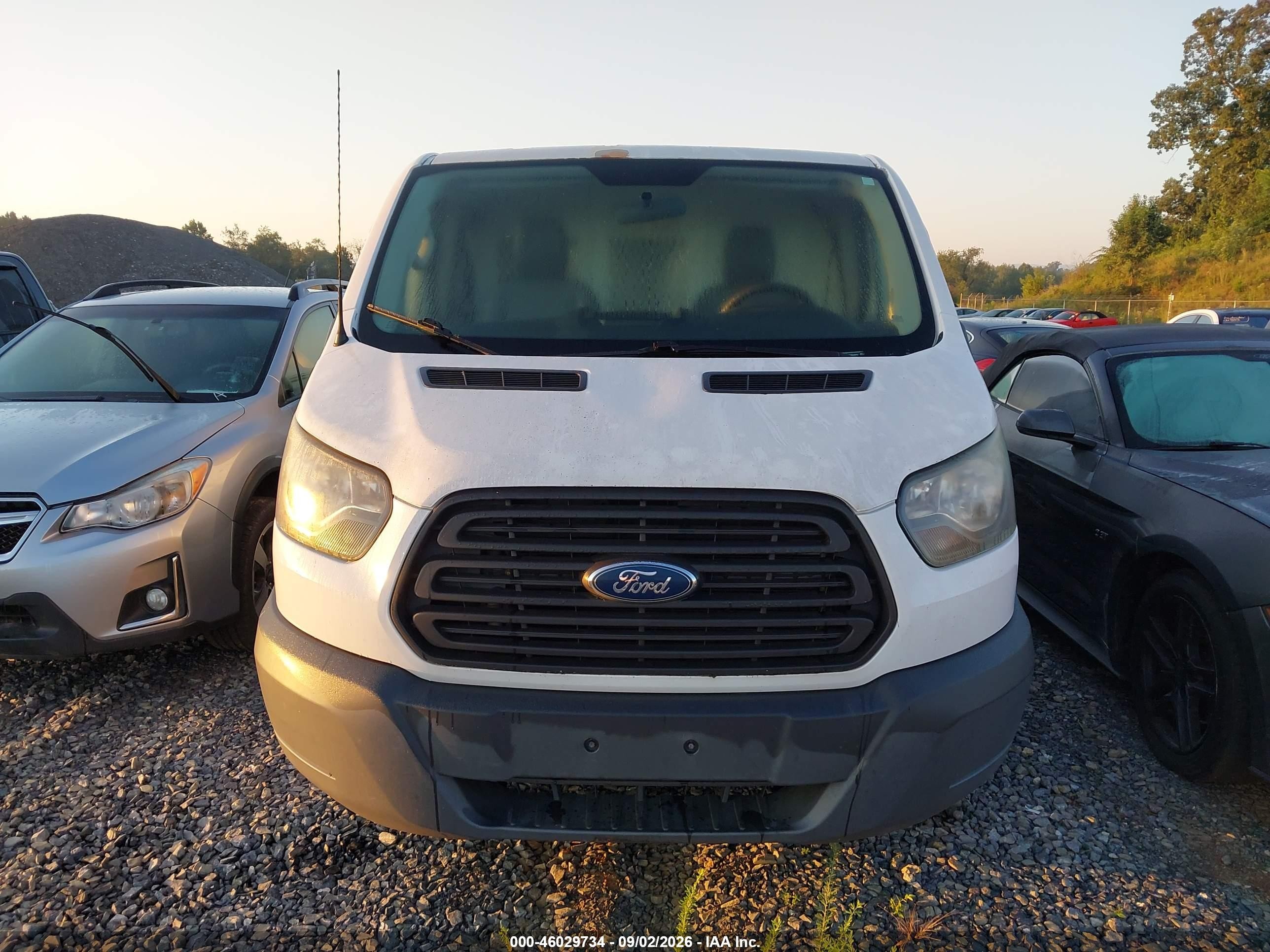 2015 Ford Transit-150   White vin: 1FTNE1YMXFKA84815