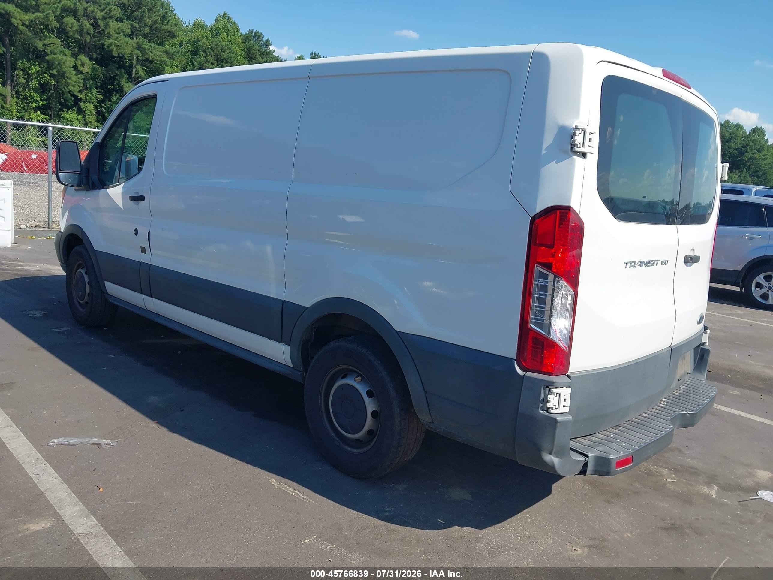2015 Ford Transit-150   White vin: 1FTNE1ZM0FKB05881
