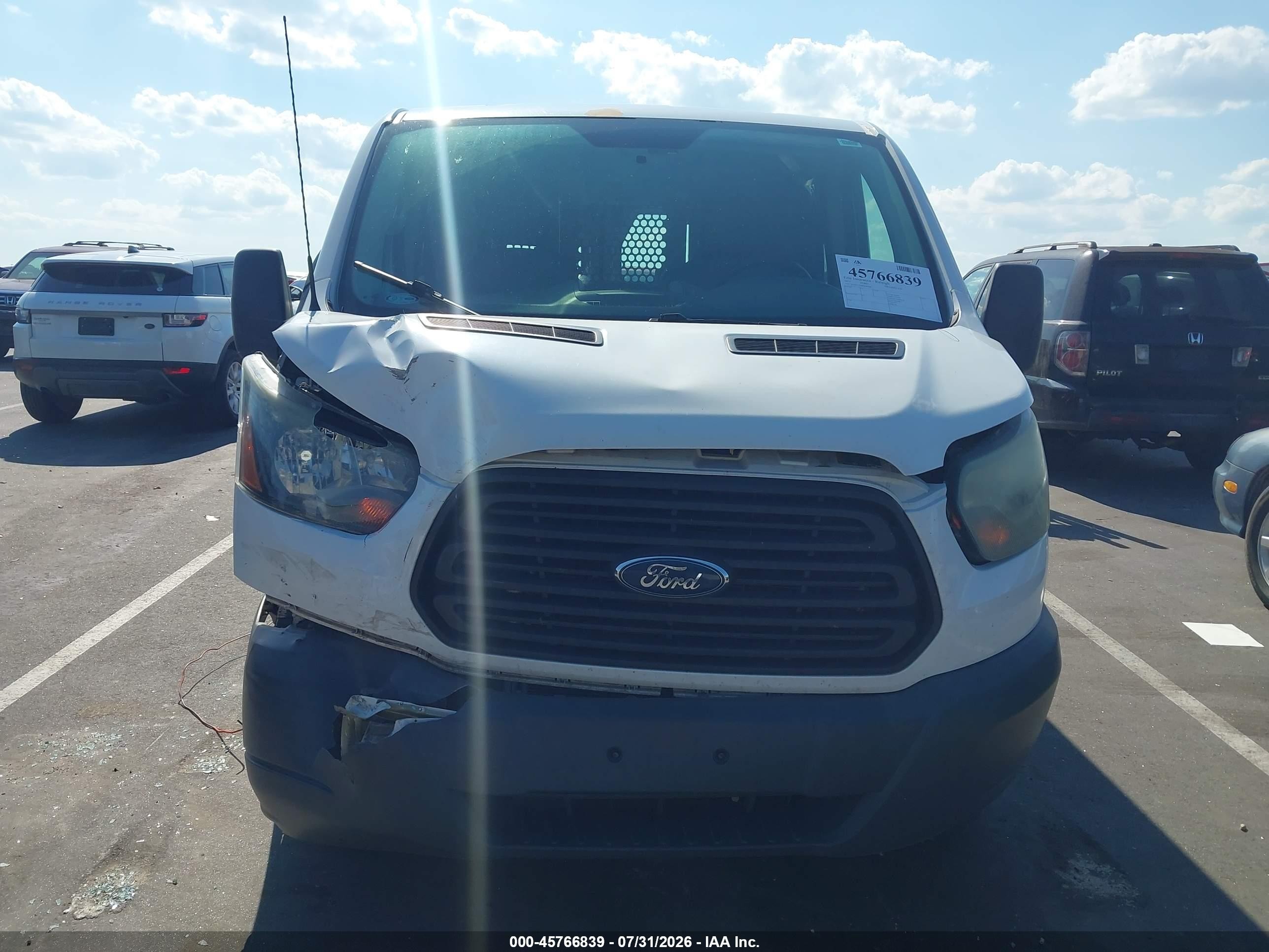 2015 Ford Transit-150   White vin: 1FTNE1ZM0FKB05881