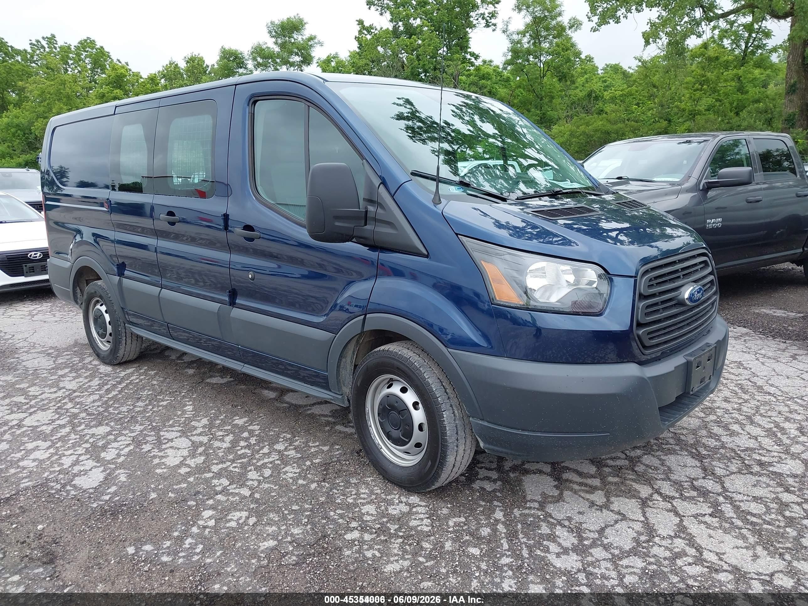 2015 Ford Transit-150   Dark Blue vin: 1FTNE1ZM4FKB30198
