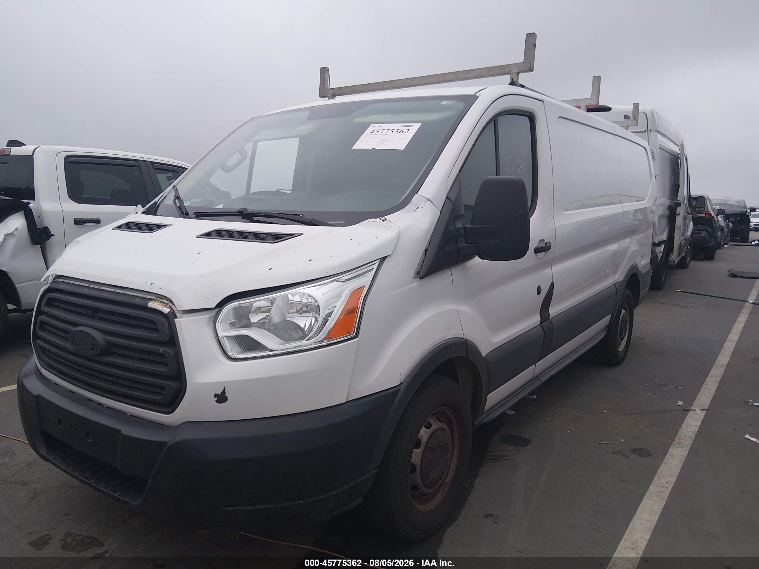 2015 Ford Transit-150   Белый vin: 1FTNE1ZM6FKA63989