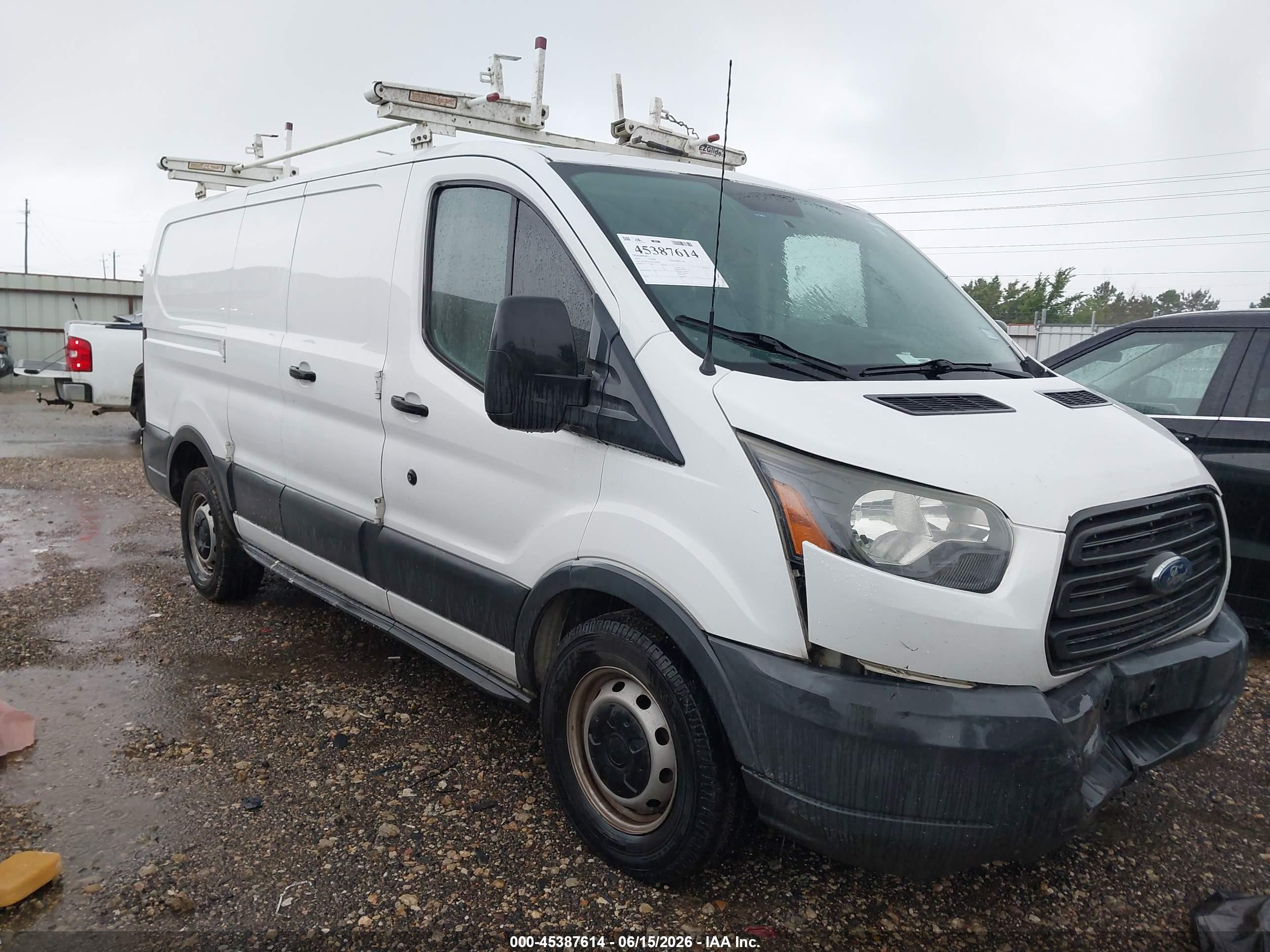 2015 Ford Transit-150   White vin: 1FTNE1ZM6FKA95583