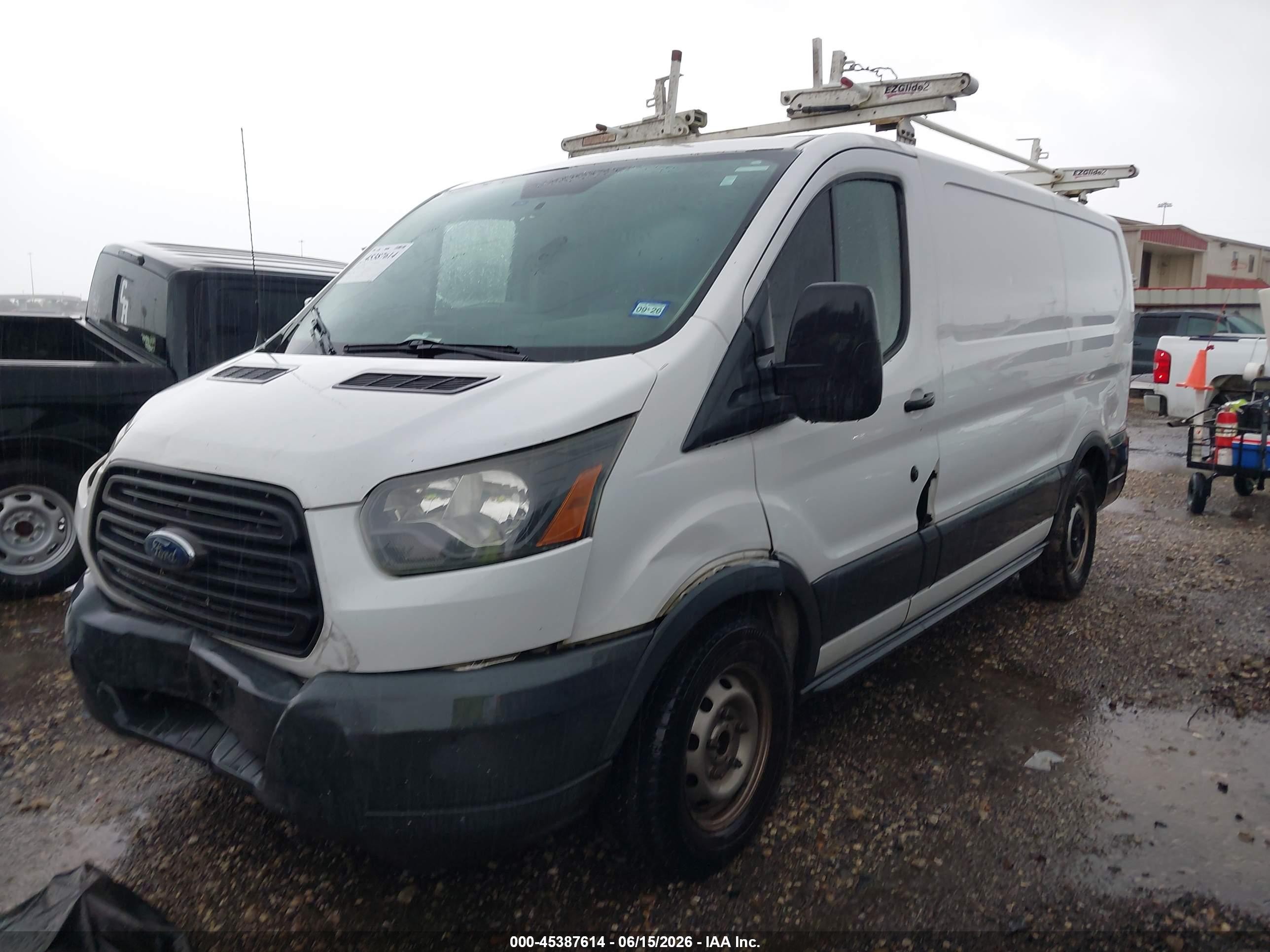 2015 Ford Transit-150   White vin: 1FTNE1ZM6FKA95583