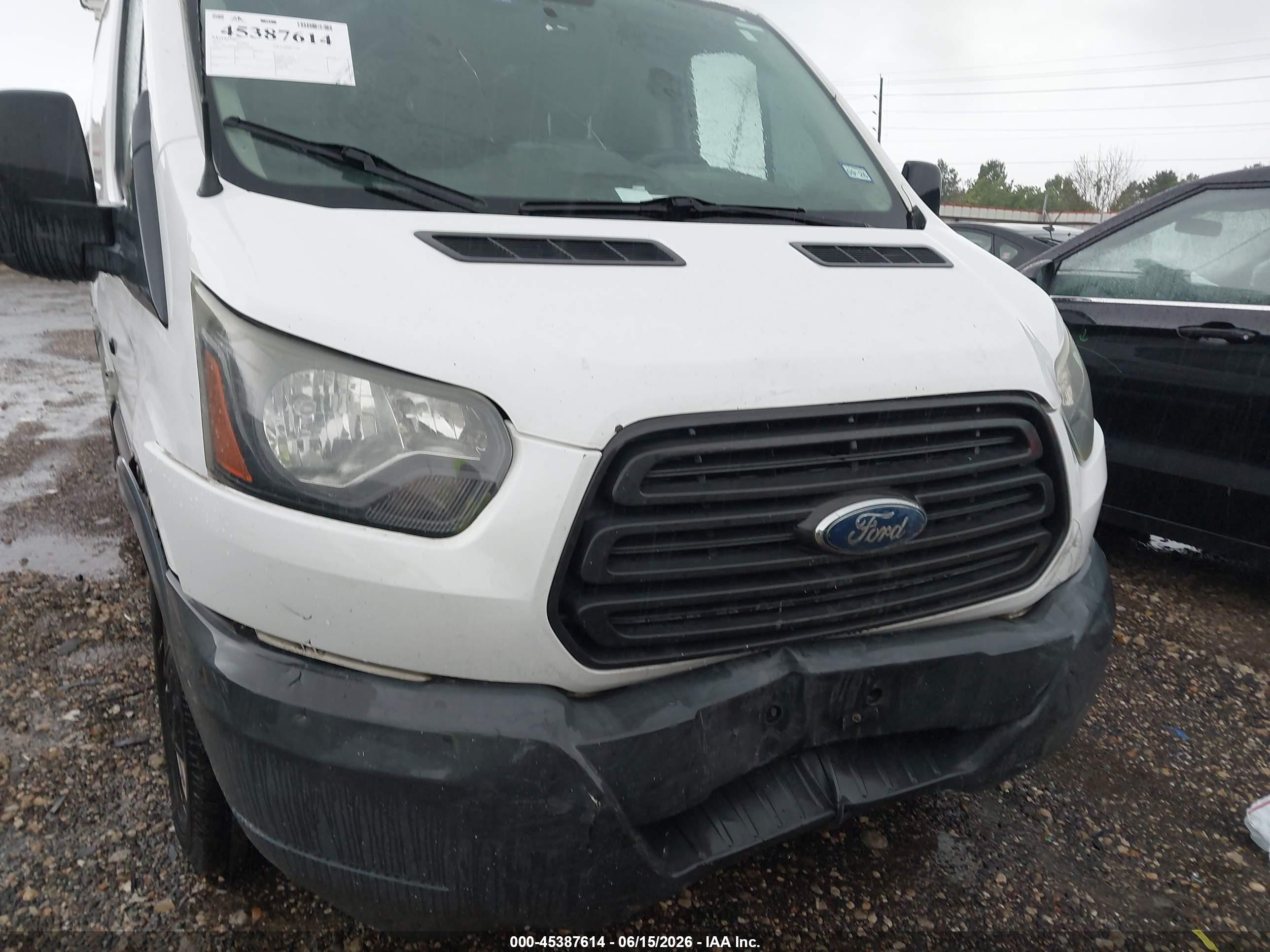 2015 Ford Transit-150   White vin: 1FTNE1ZM6FKA95583