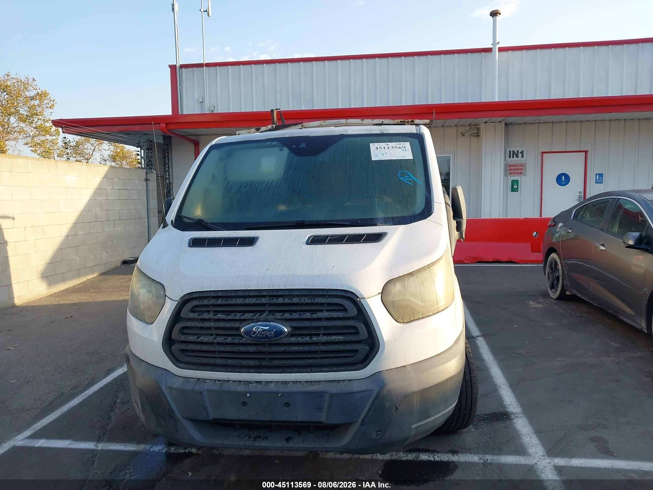 2015 Ford Transit-150   White vin: 1FTNE1ZM9FKA49326