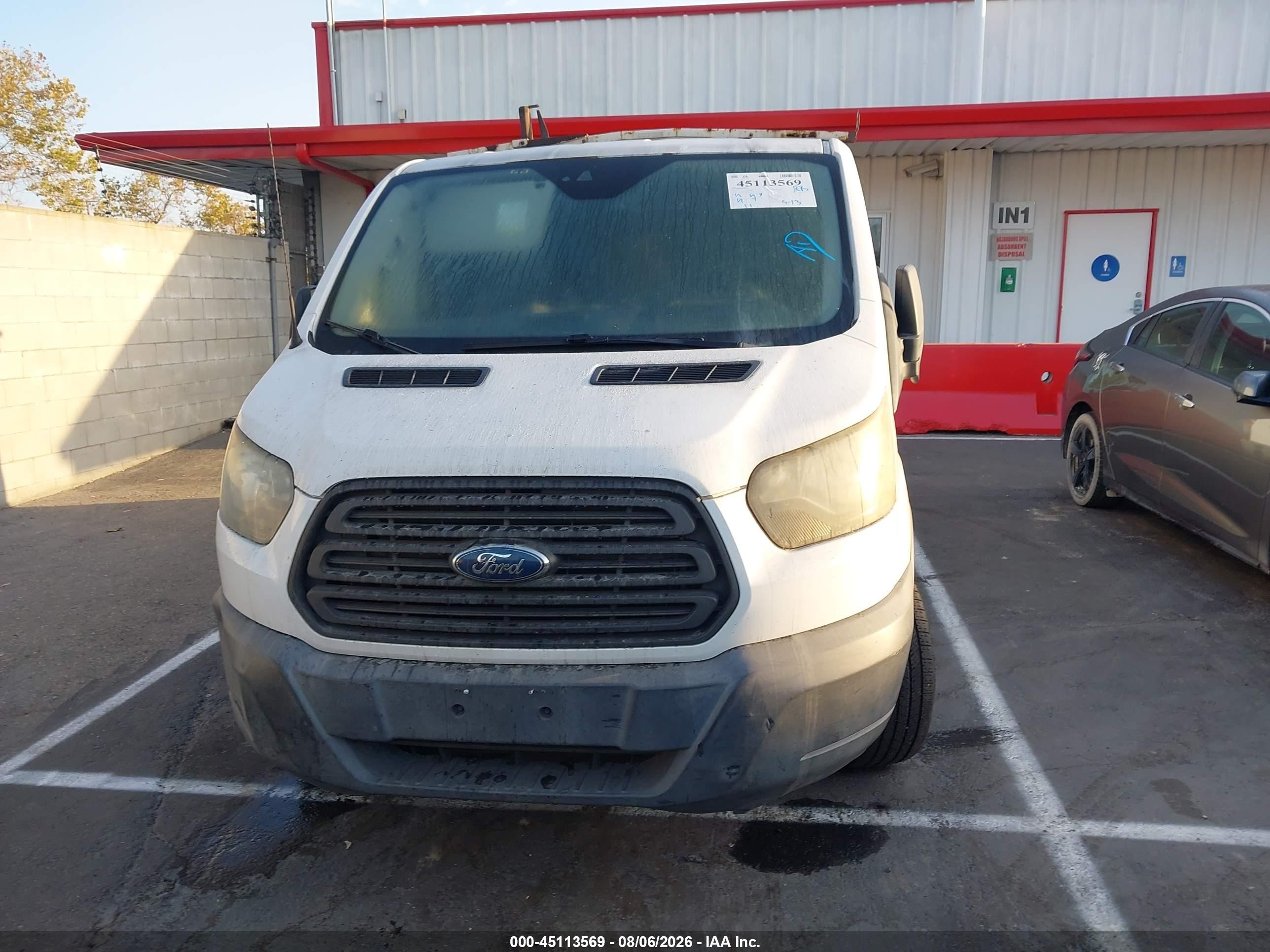 2015 Ford Transit-150   White vin: 1FTNE1ZM9FKA49326