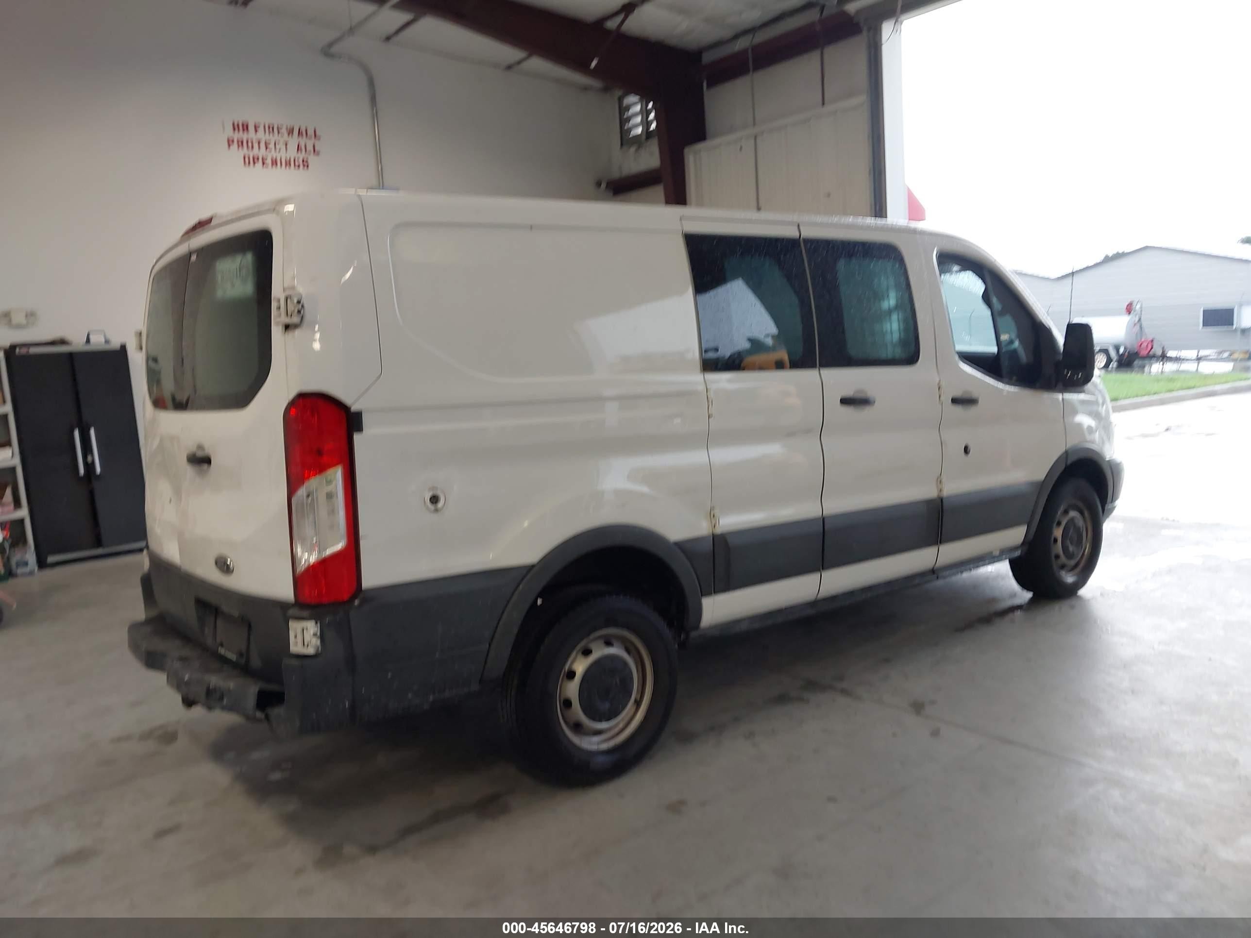 2015 Ford Transit-150   White vin: 1FTNE1ZV1FKA53010