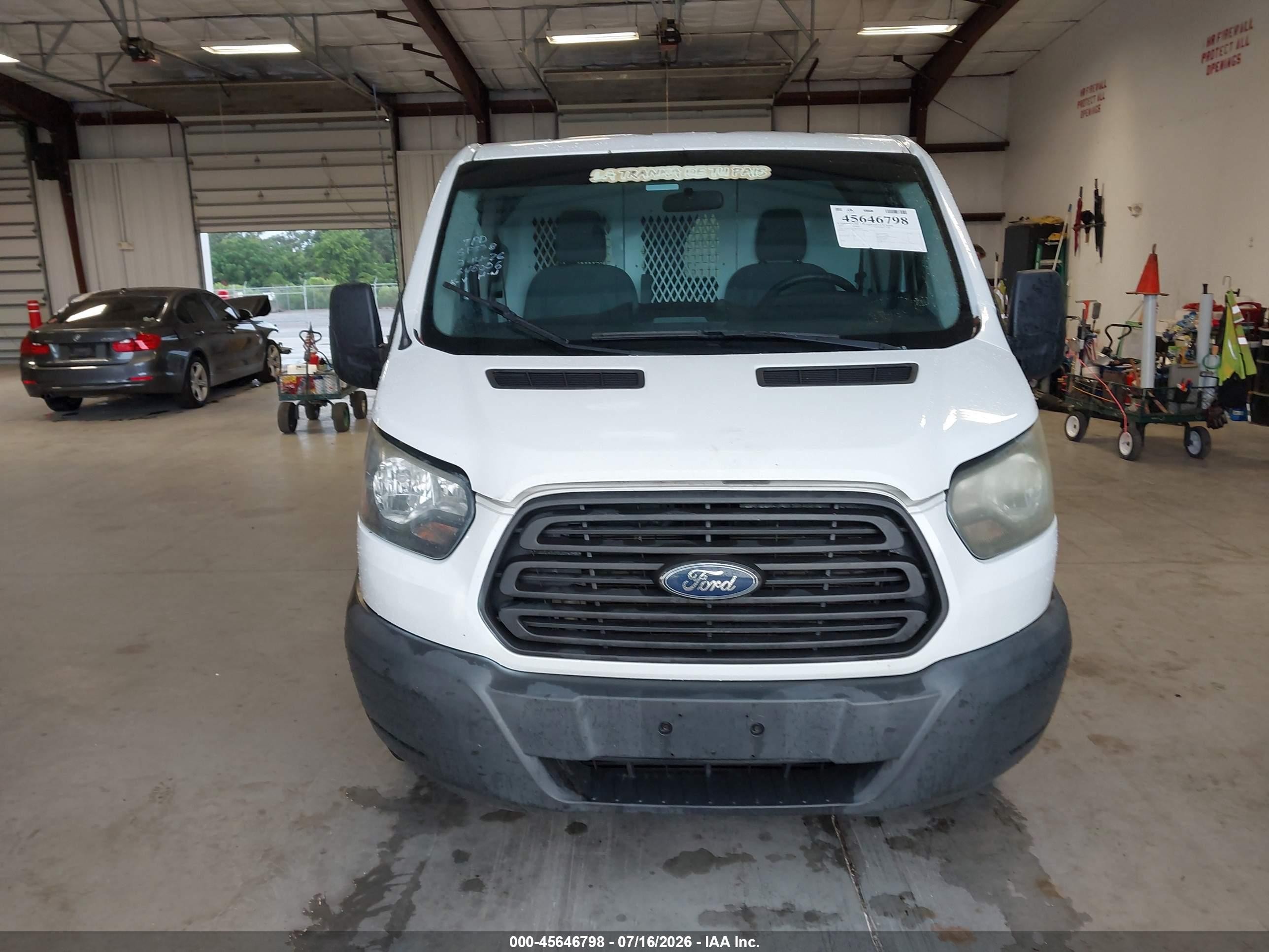 2015 Ford Transit-150   White vin: 1FTNE1ZV1FKA53010
