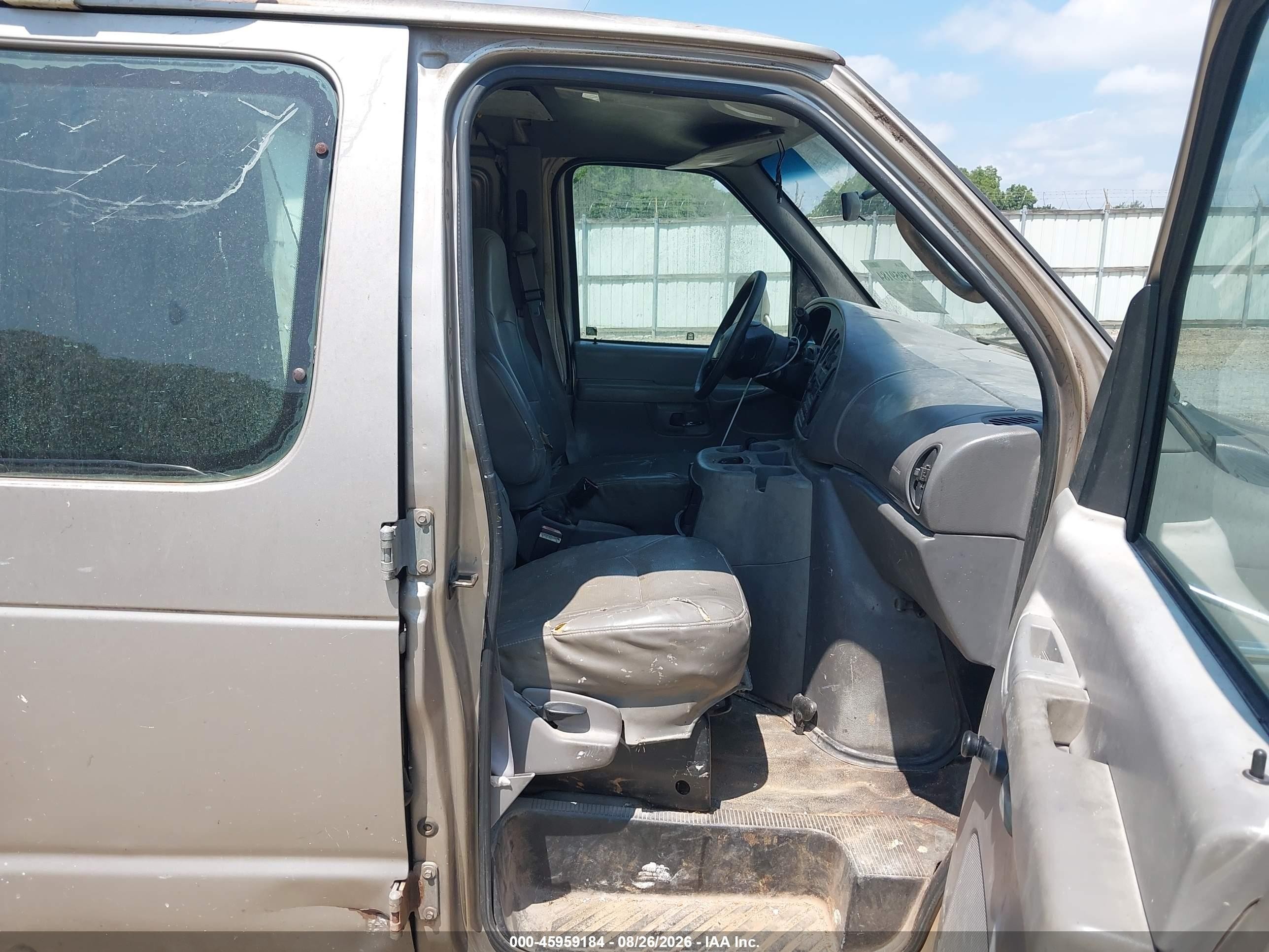 2002 Ford E-250 Commercial Brown vin: 1FTNE24202HA99065