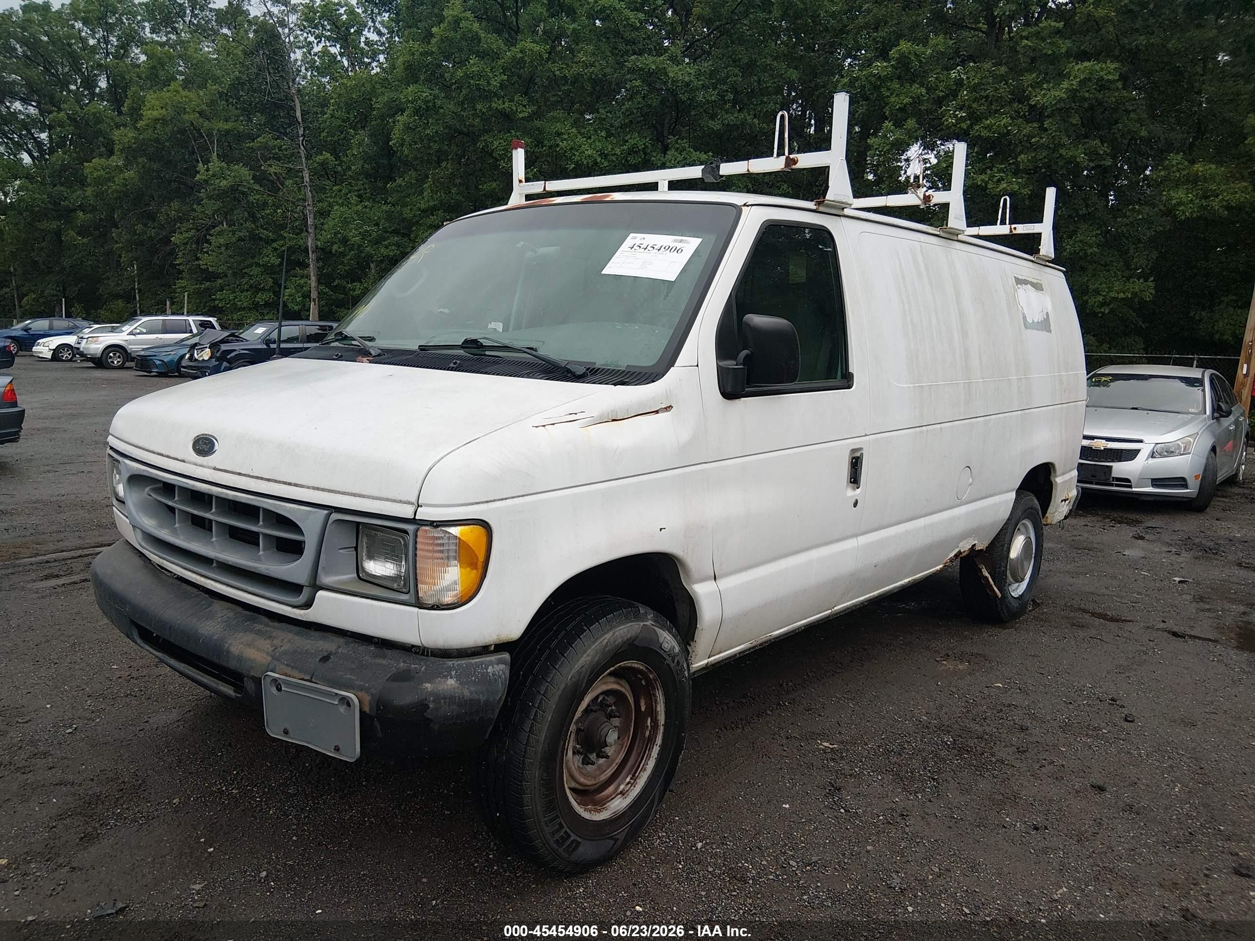 2001 Ford E-250 Commercial Белый vin: 1FTNE24221HA26486