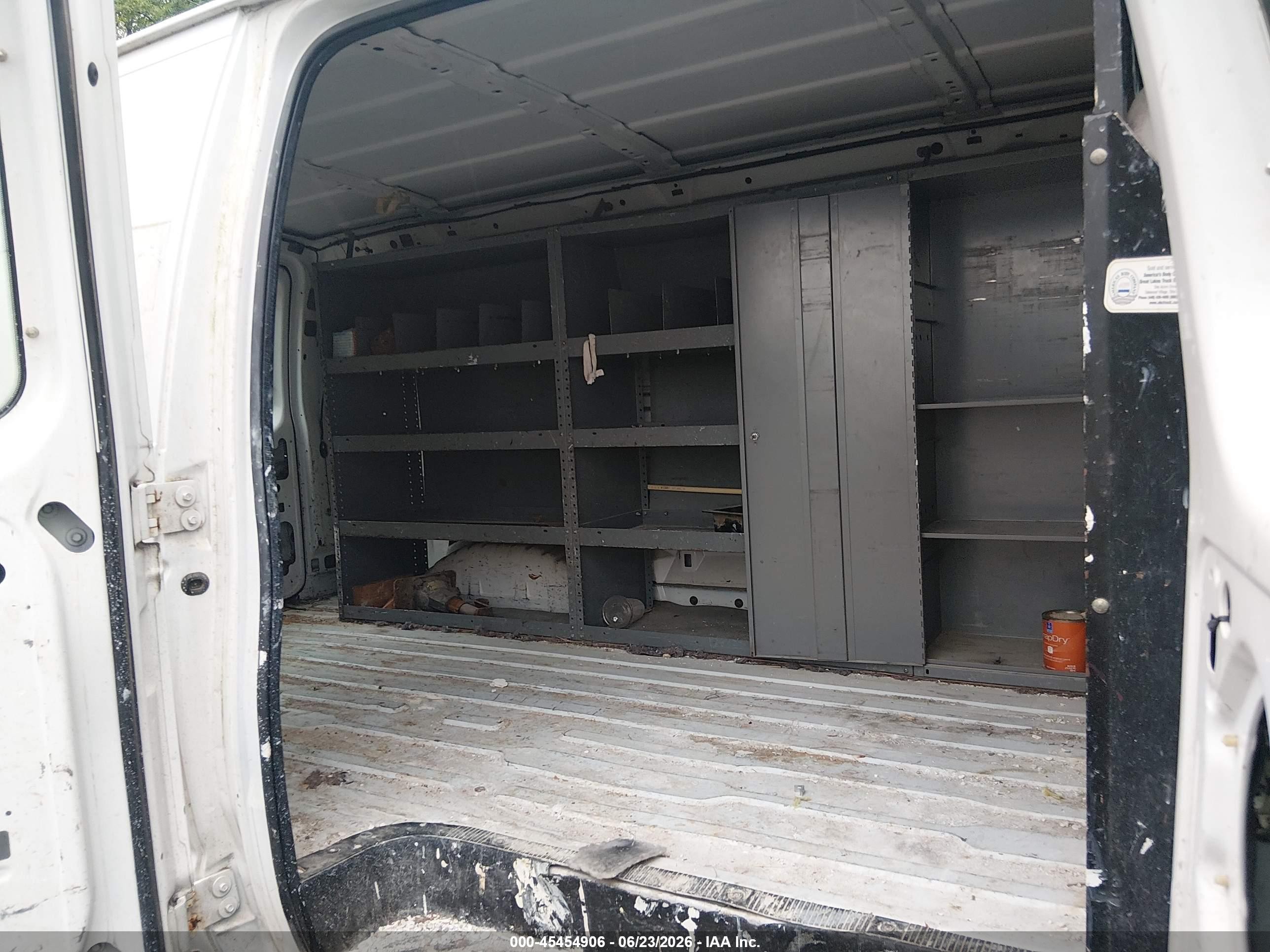 2001 Ford E-250 Commercial Белый vin: 1FTNE24221HA26486