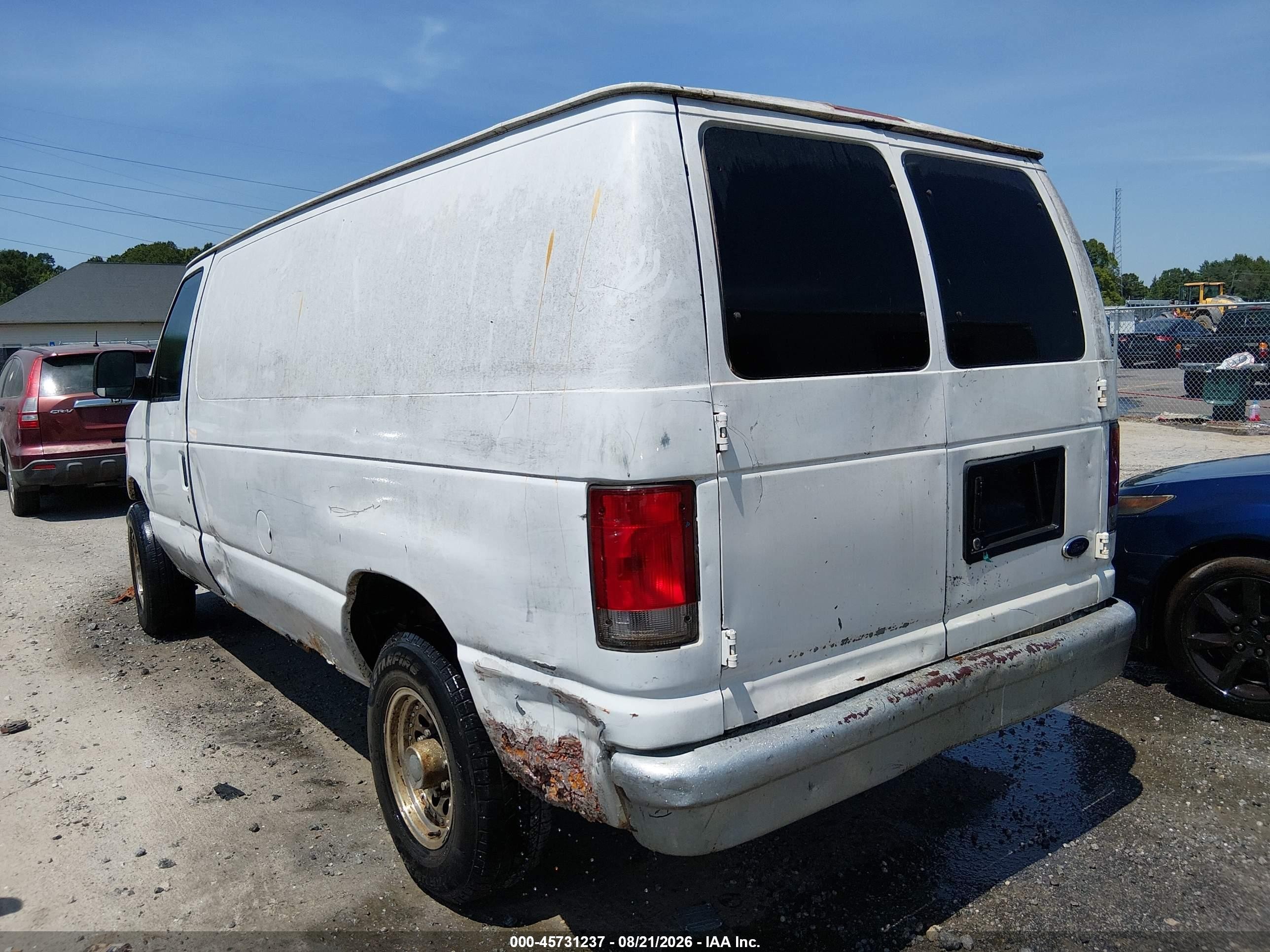 2003 Ford E-250 Commercial White vin: 1FTNE24233HB04826