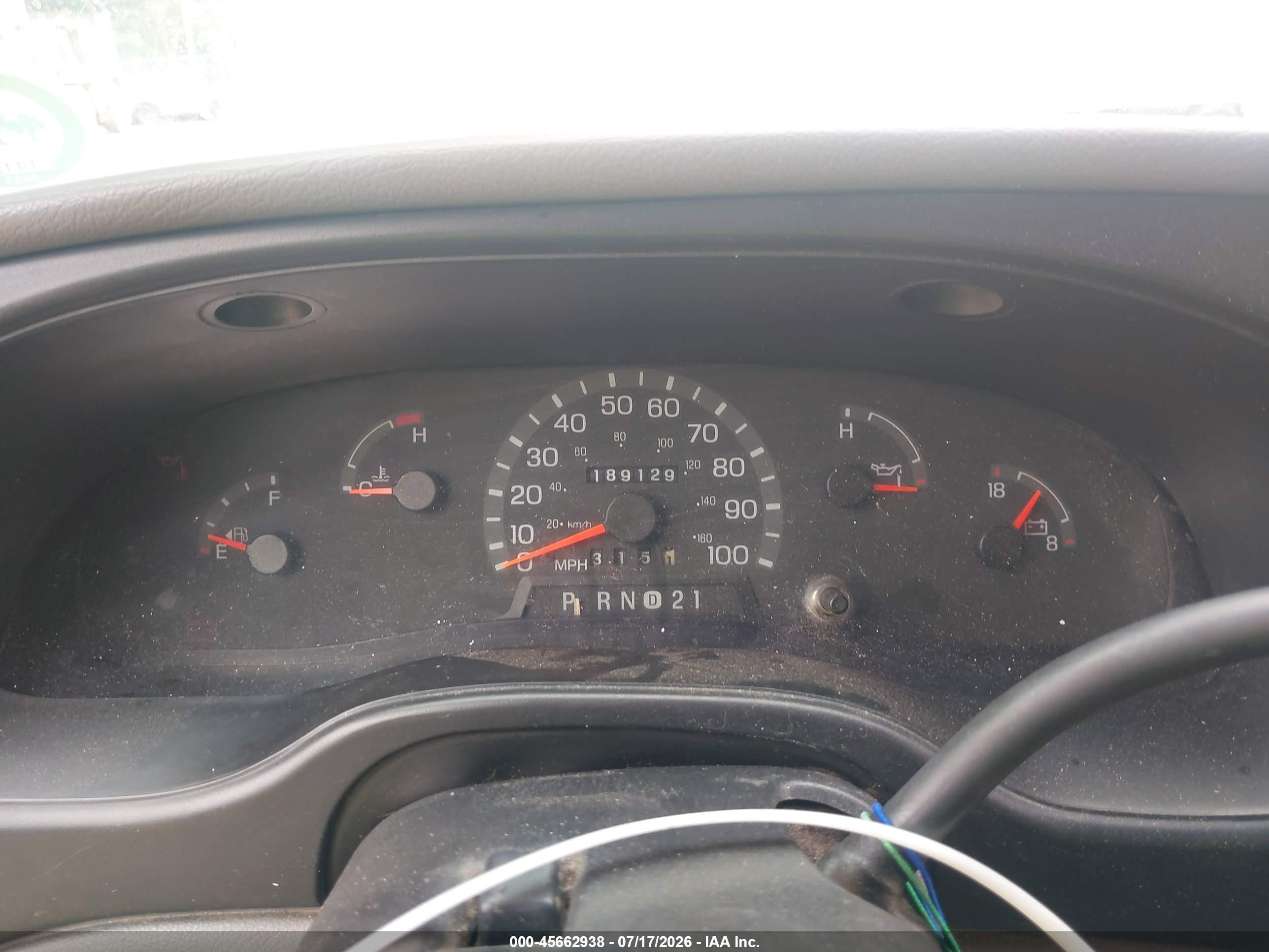 2000 Ford E-250 Commercial White vin: 1FTNE2426YHB36807